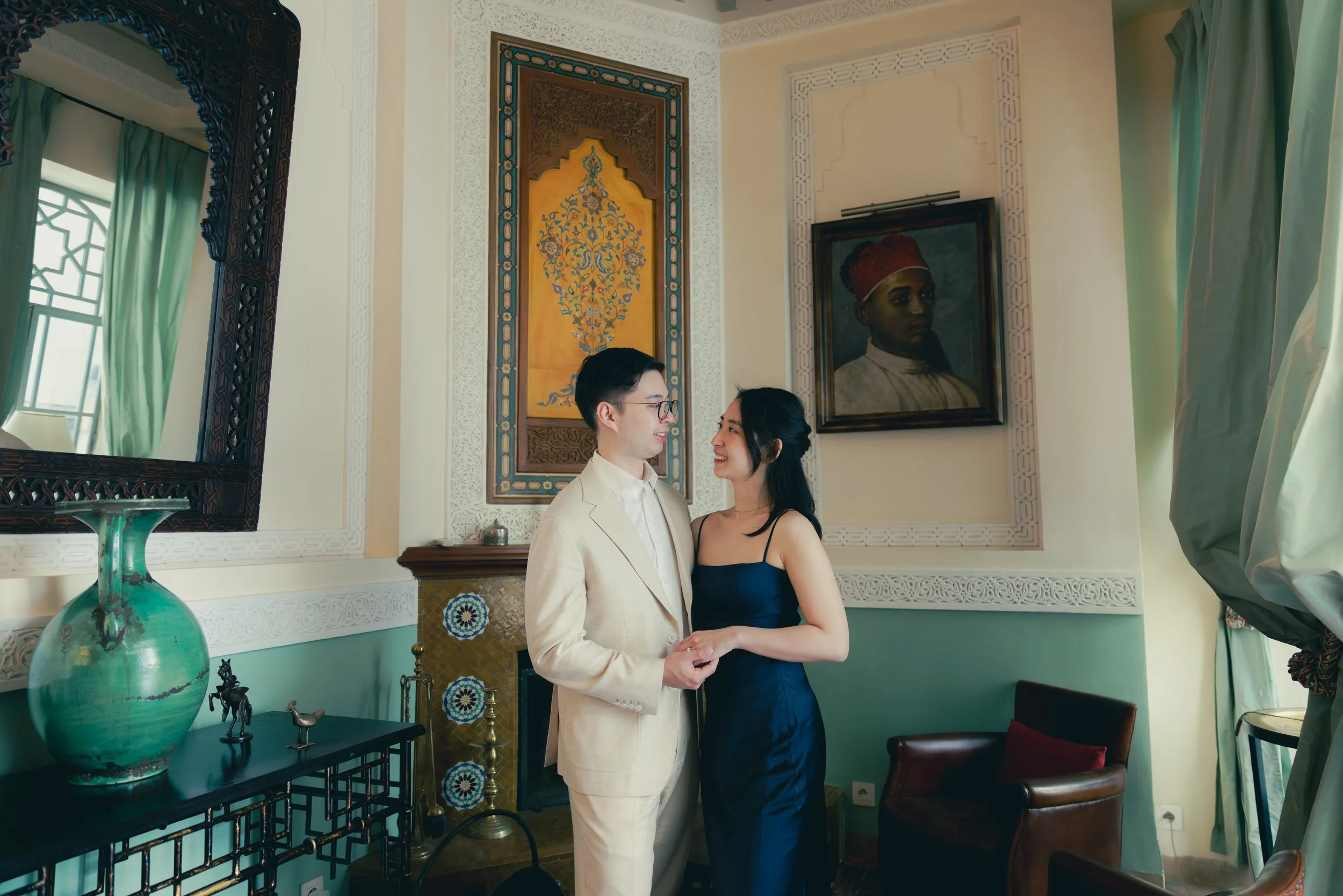 Marrakech wedding photographer- Marrakech engagement photographer- asian couple session in Marrakech- Marrakech photographer- photographe marrakech