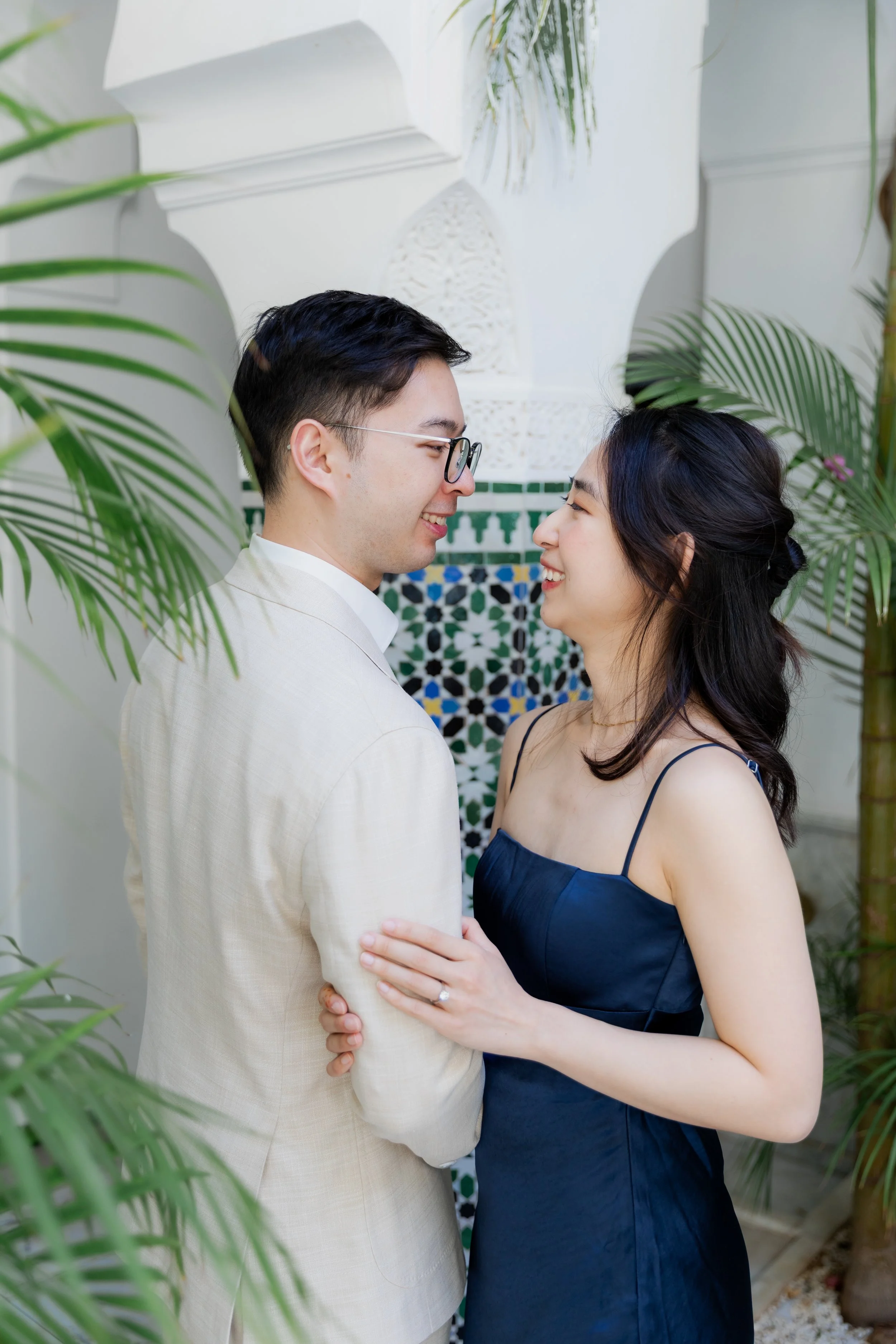 Marrakech wedding photographer- Marrakech engagement photographer- asian couple session in Marrakech- Marrakech photographer- photographe marrakech