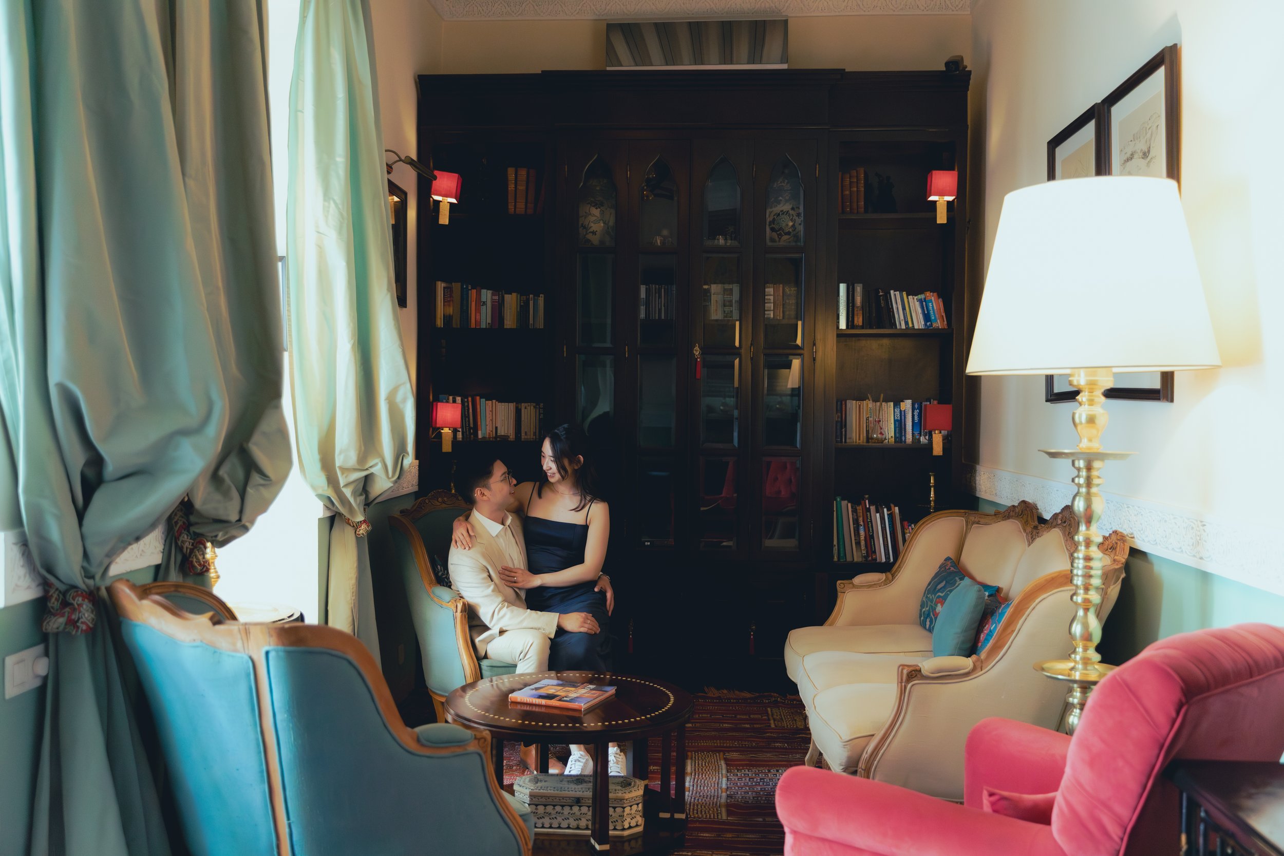 Marrakech wedding photographer- Marrakech engagement photographer- asian couple session in Marrakech- Marrakech photographer- photographe marrakech