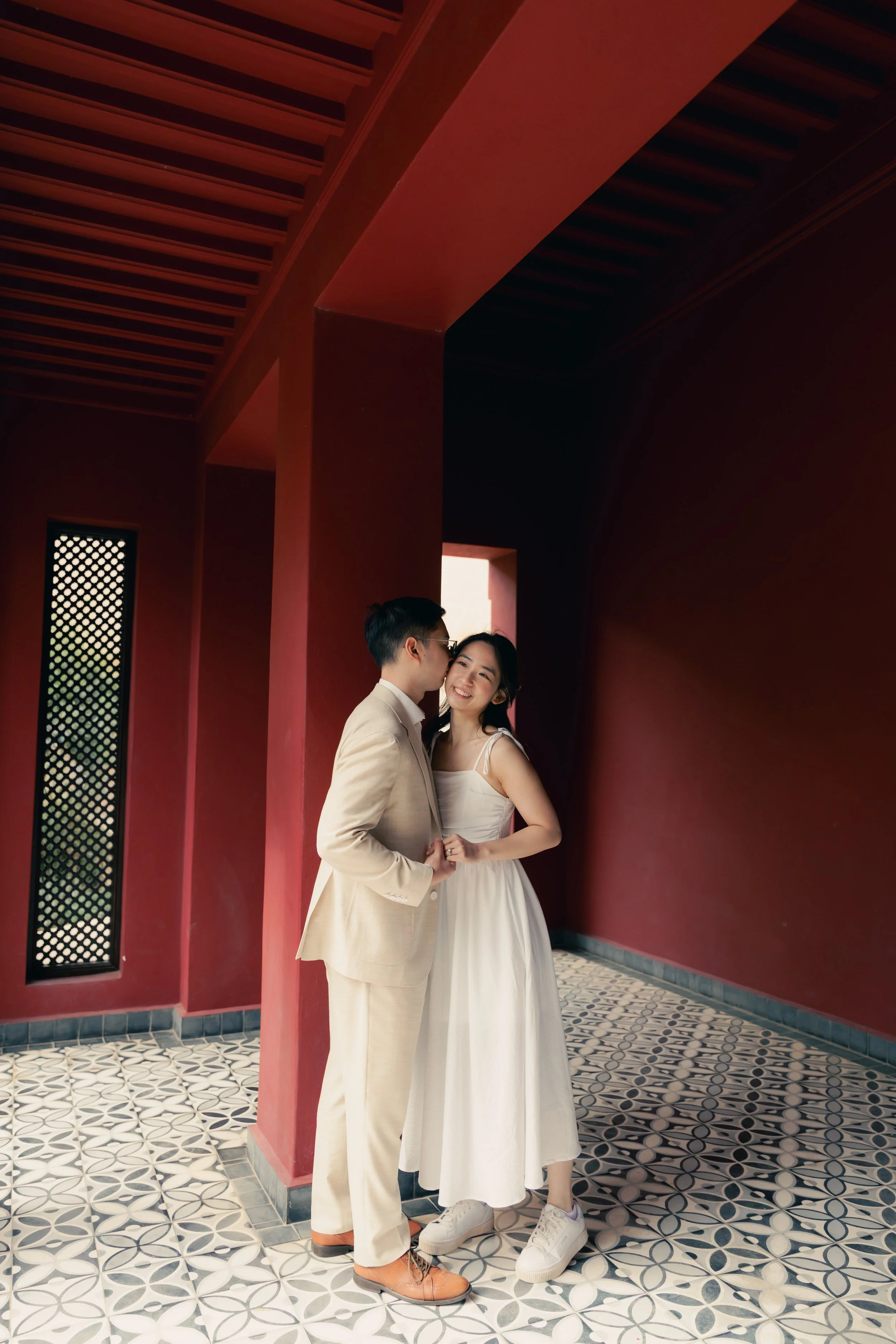 Marrakech wedding photographer- Marrakech engagement photographer- asian couple session in Marrakech- Marrakech photographer- photographe marrakech