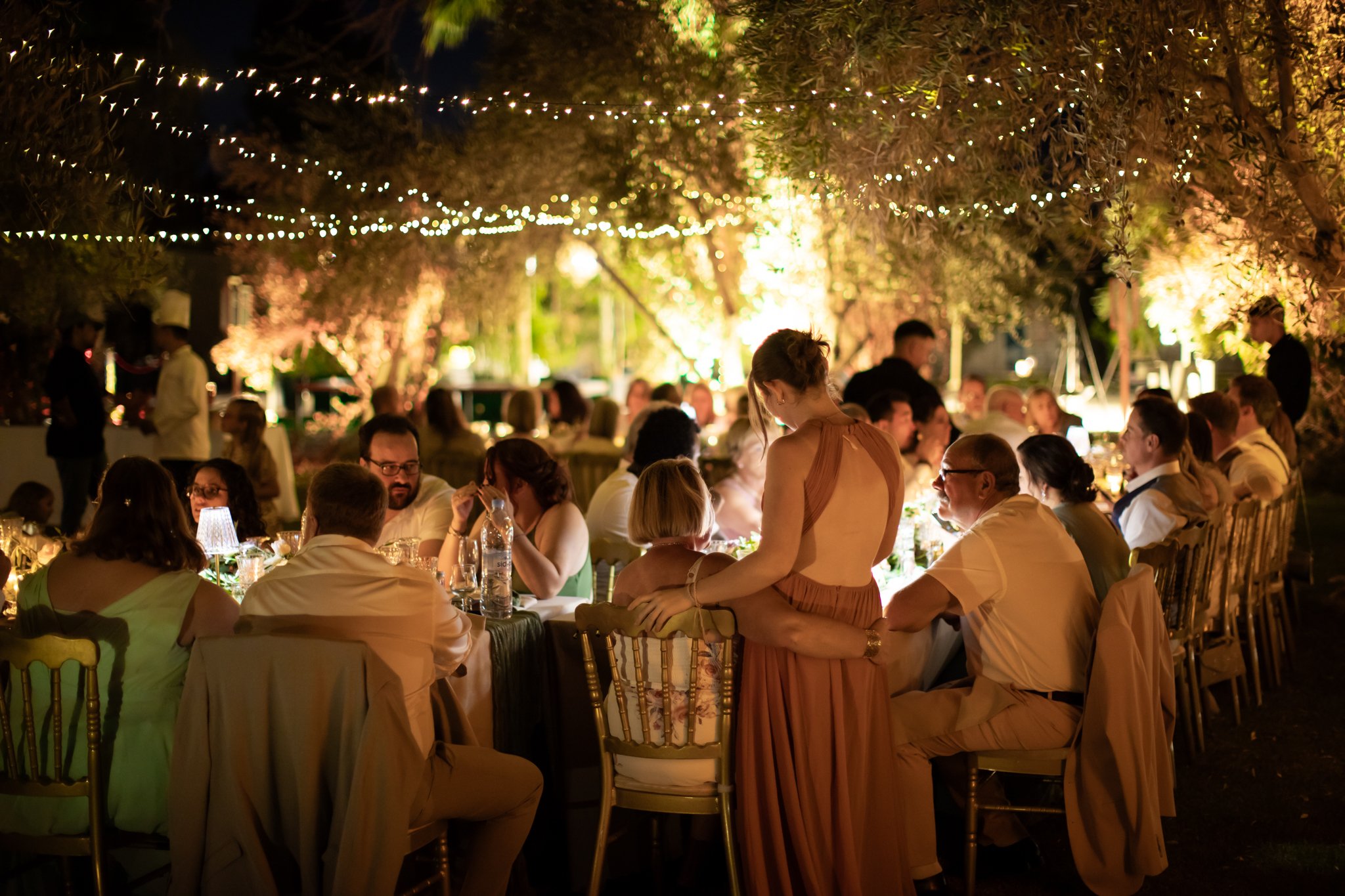 outdoor wedding ceremony under olive trees in Marrakech- Marrakech photographer  - domaine yakout