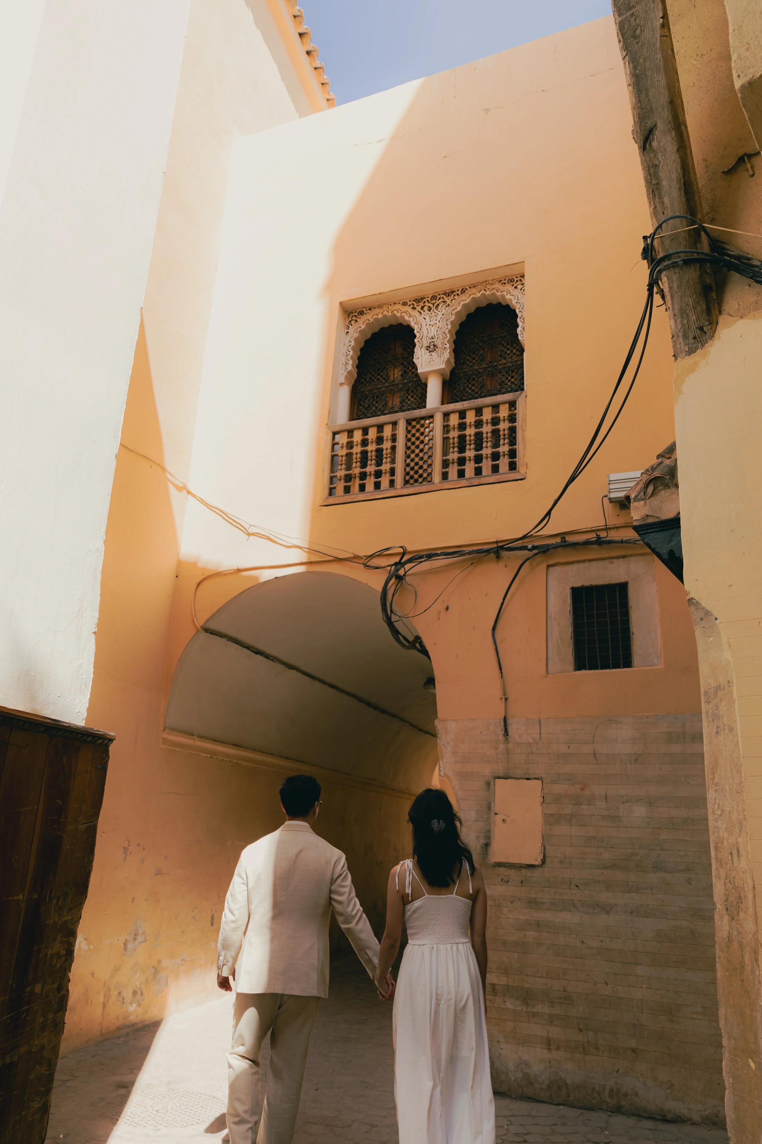 Marrakech wedding photographer- Marrakech engagement photographer- asian couple session in Marrakech- Marrakech photographer- photographe marrakech