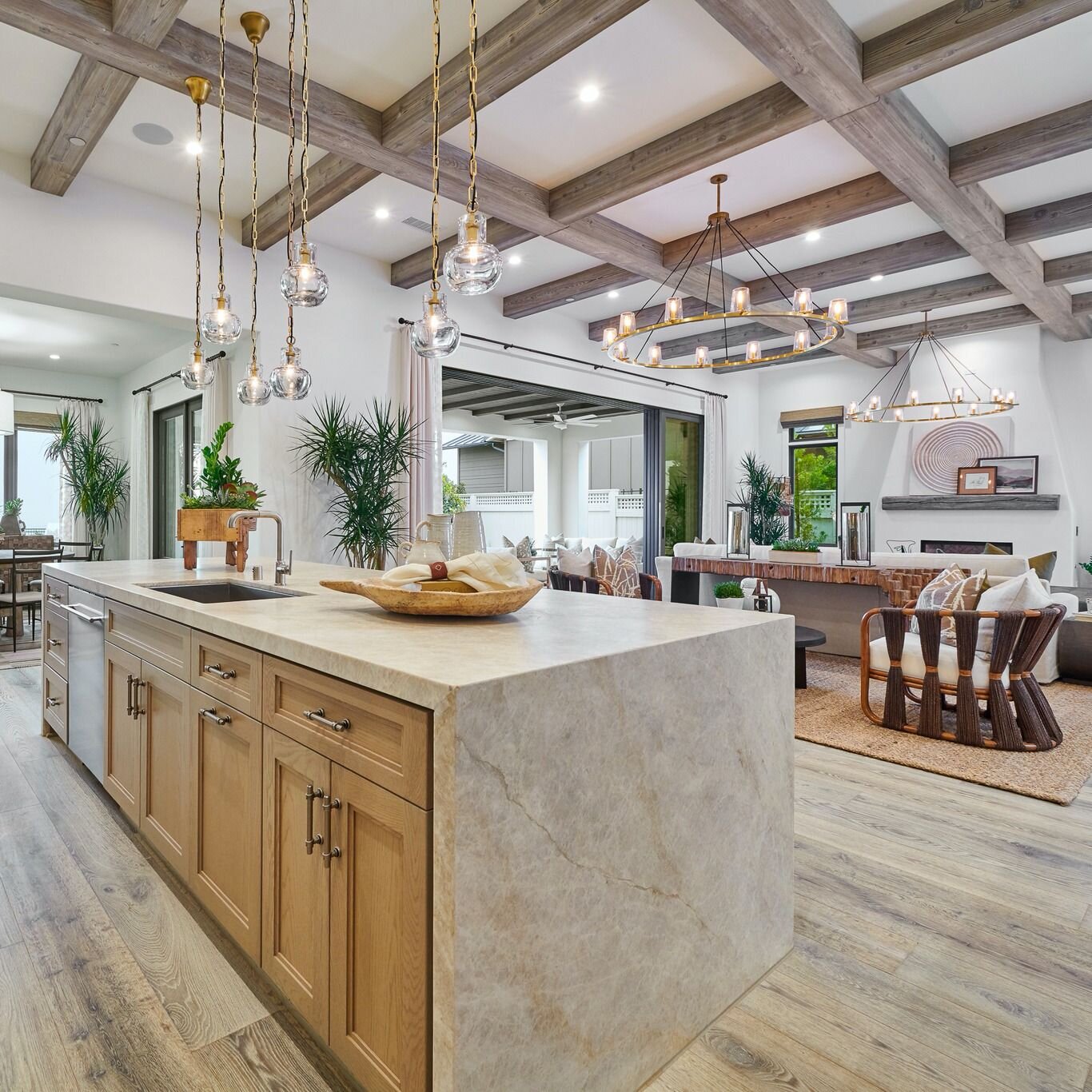 Incorporating natural elements into your space from rustic woods and beautiful porcelains helps  elevate a space. 

Luxury Model home in Rolling Hills, CA 📍

#waterfalledge #waterfallisland #waterfallcounter #kitchenisland #kitchendecor #kitchendesi