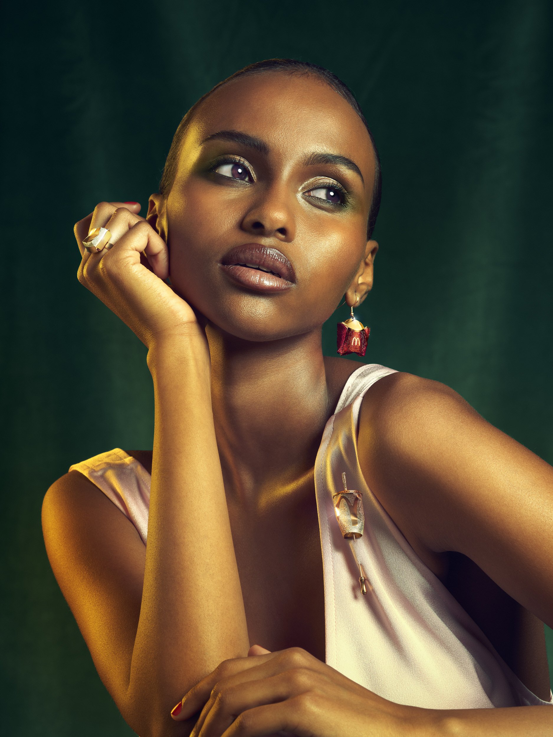 JVF-McDonalds-L&G-Woman4x3.jpg