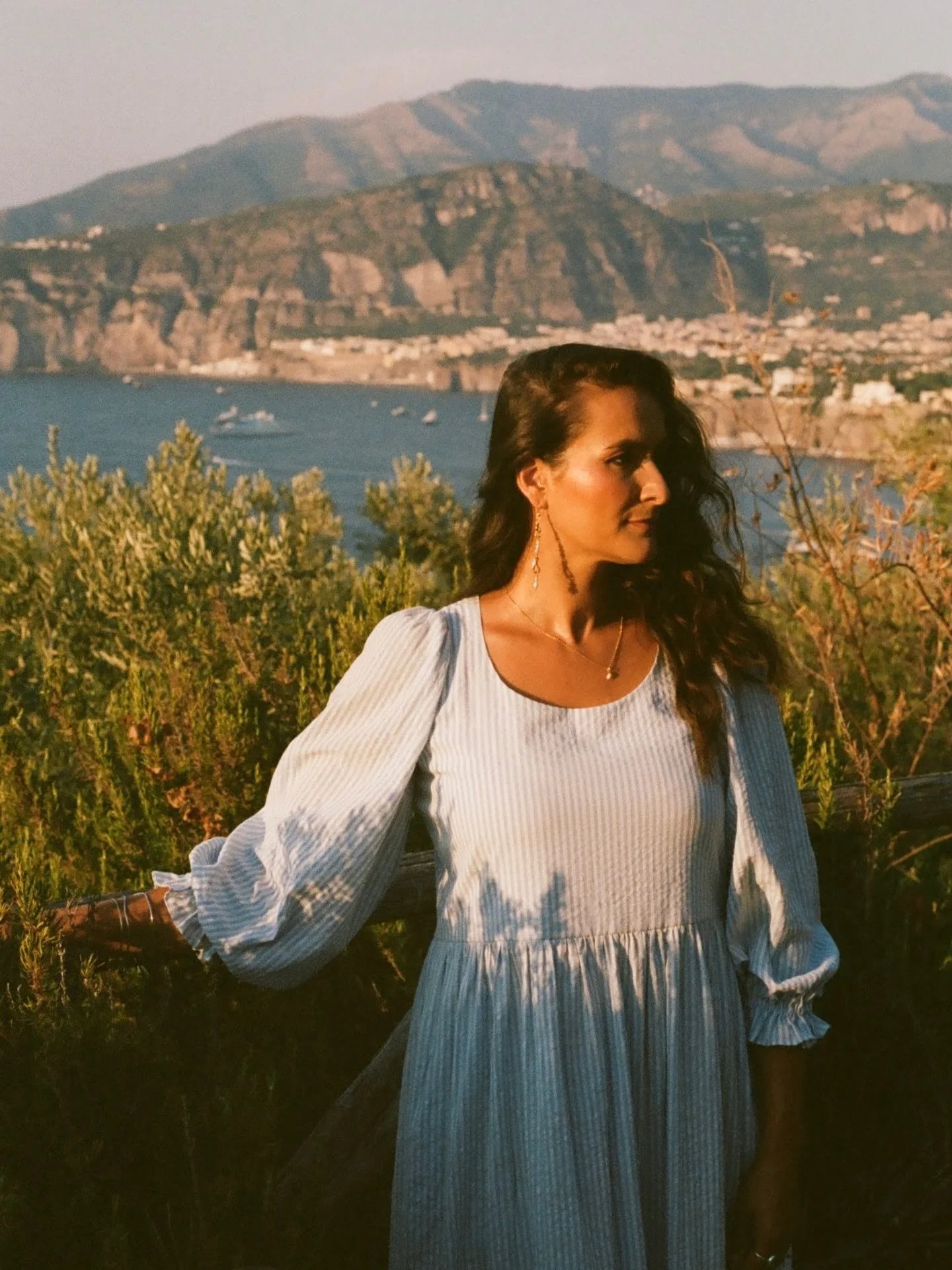 Meet the Maker ✨ 
This month I&rsquo;m taking part in @makerscornwall #makersathome2026 challenge and to kick things off I&rsquo;m starting with &ldquo;Hello&rdquo;!

I&rsquo;m Georgina, the maker behind Georgina Yates Jewellery ✨ I&rsquo;m a self an