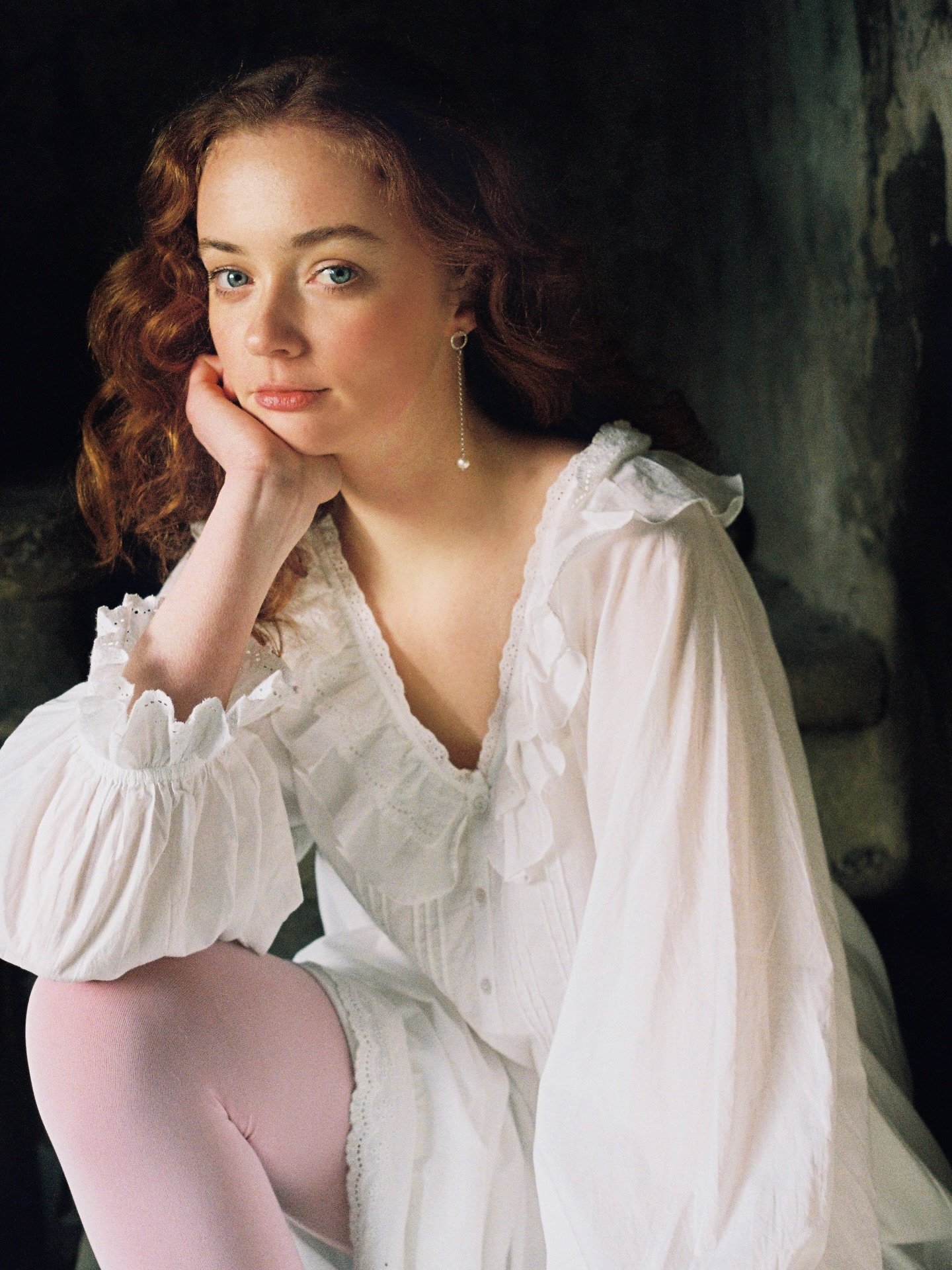 How blessed I am to have been a small part of this beautiful shoot by @katylawrencefilm @isabelle.hollier and @agneslegeremakeup ✨ 
Katy shot my Pendulum Pearl Drop earrings so beautifully, creating an oil painting with film 📷 
.
Isabelle also wears