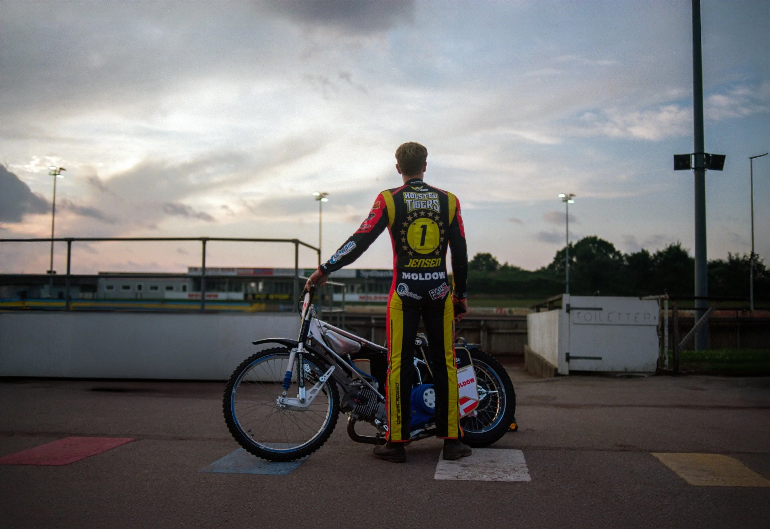 Juli 2025 - Sidste Heat - Kodak Portra 400 - Nikon F4 22.jpg