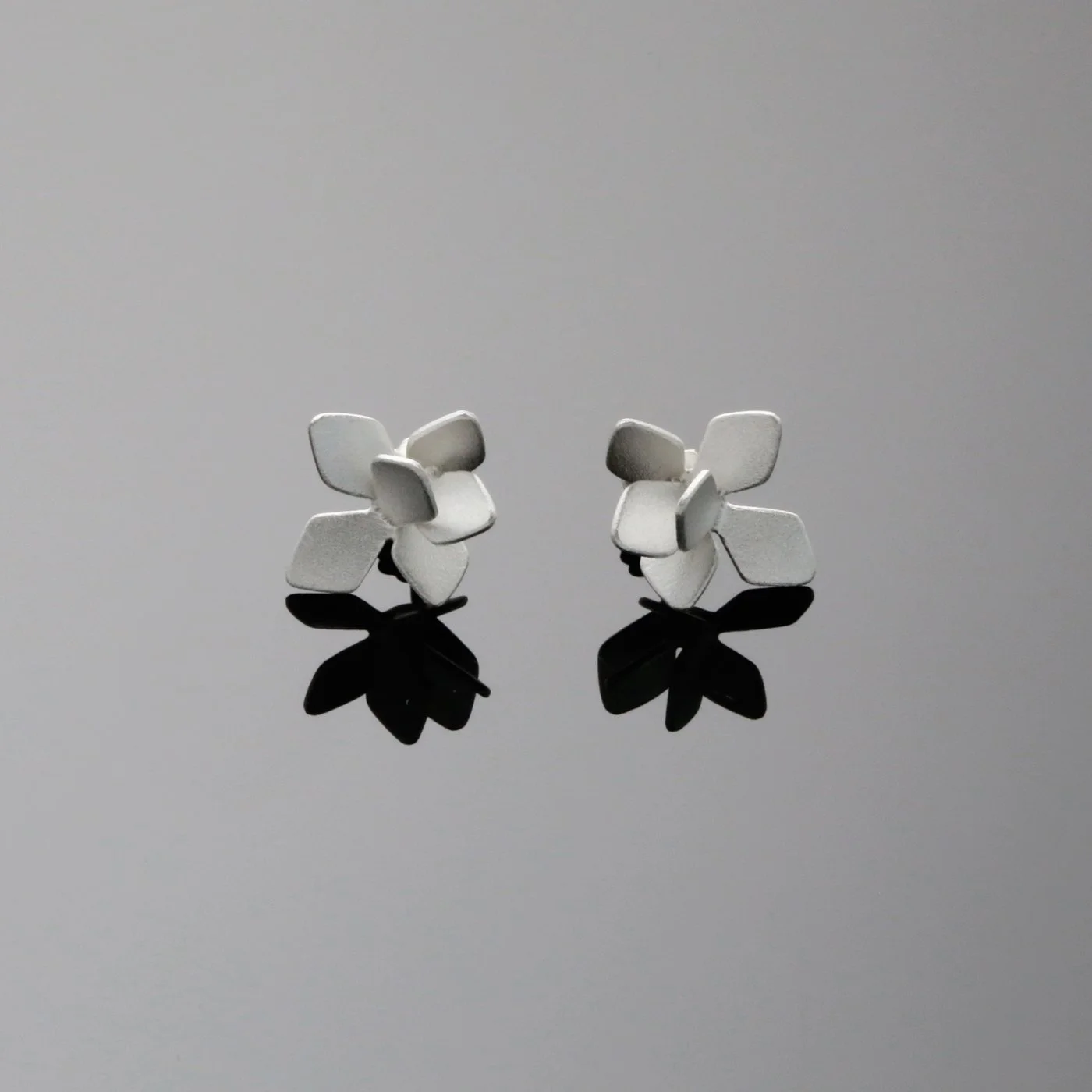Sparkling Forest_small stud earrings_150dpi.jpg