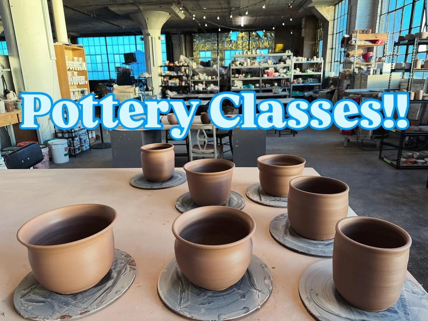 Hey Friends 👋  We have a few spots remaining for a four week Pottery Class with master instructior, @amyhalko ! These will be her final classes of the year 🎄 

Tuesday evening from 6:00 - 9:00 (3 spots open)
Wednesday evening from 6:00 - 9:00 (4 sp