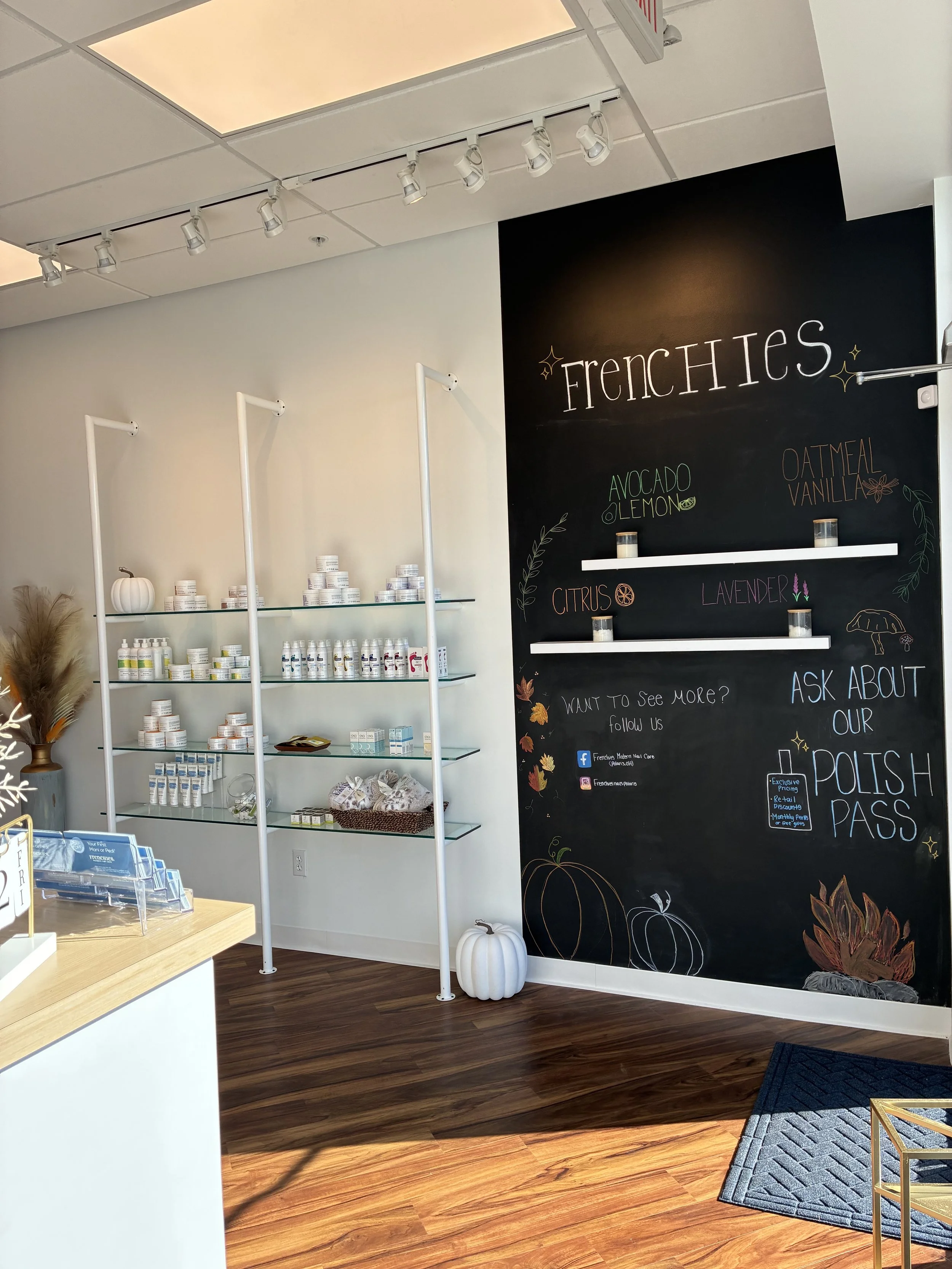 Frenchies Nails Polaris