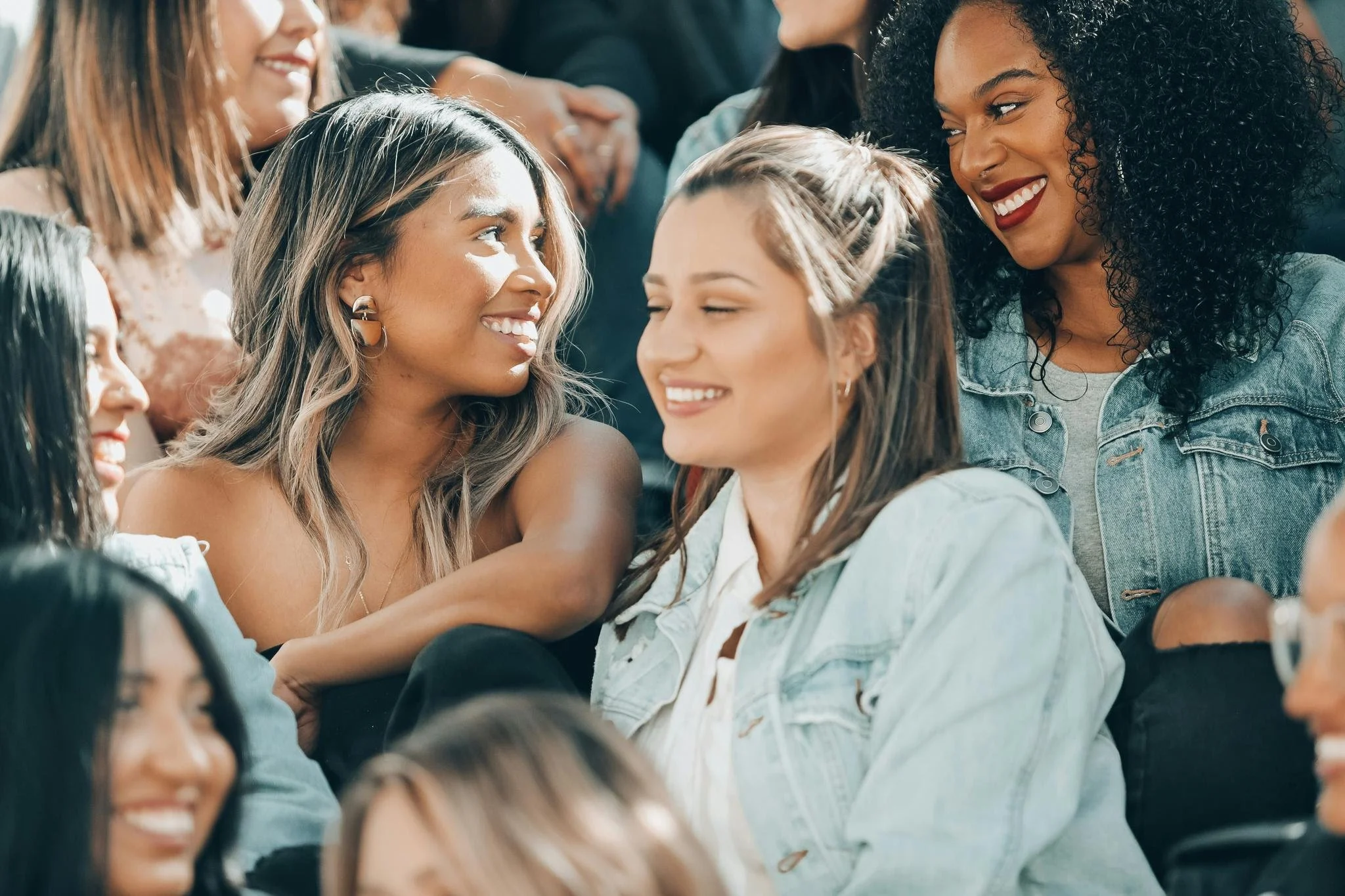 5 Ways to Make Friends as an Adult (And Why So Many Women Struggle)