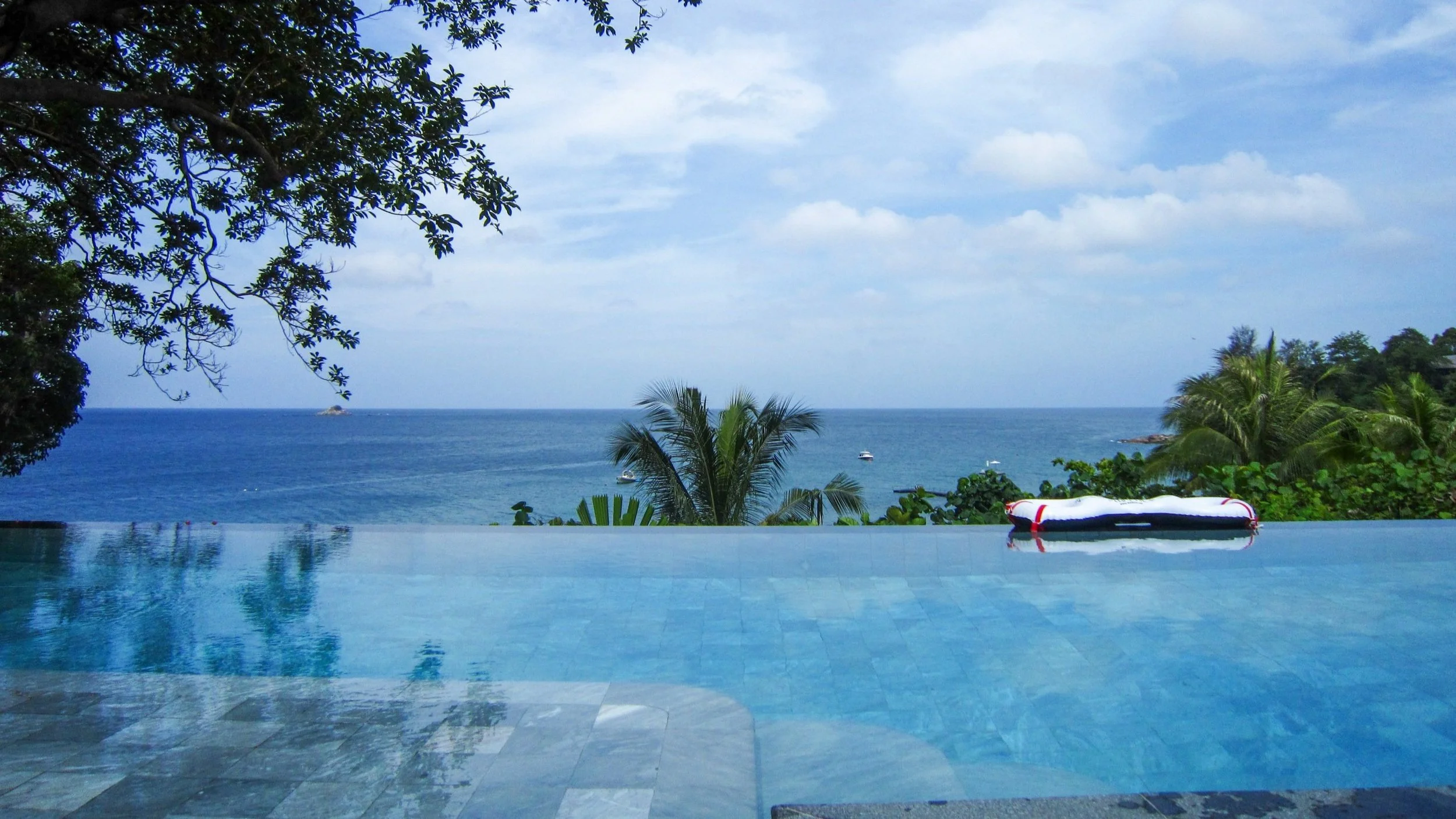 piscina premium.jpg