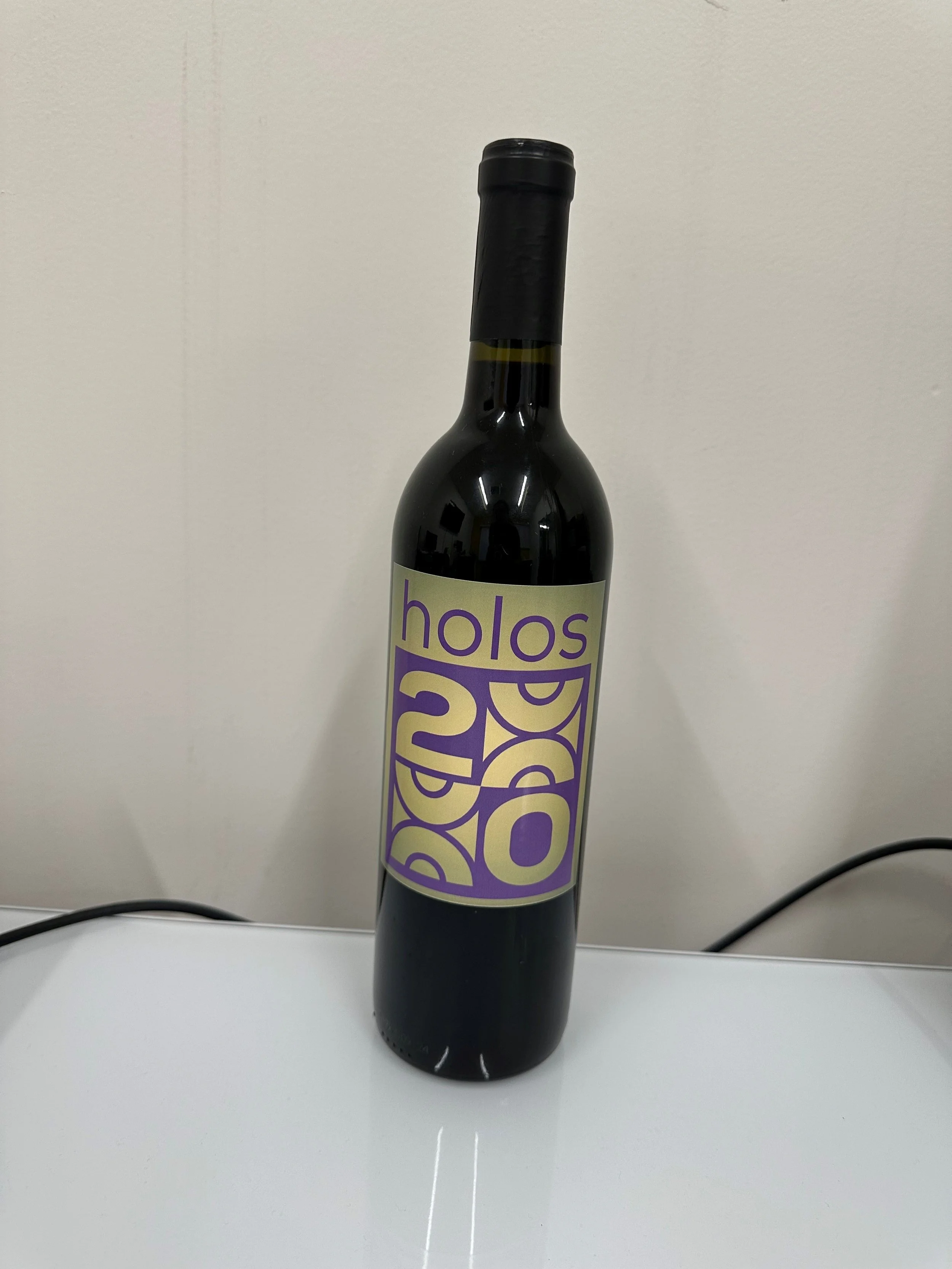 Holos Wine