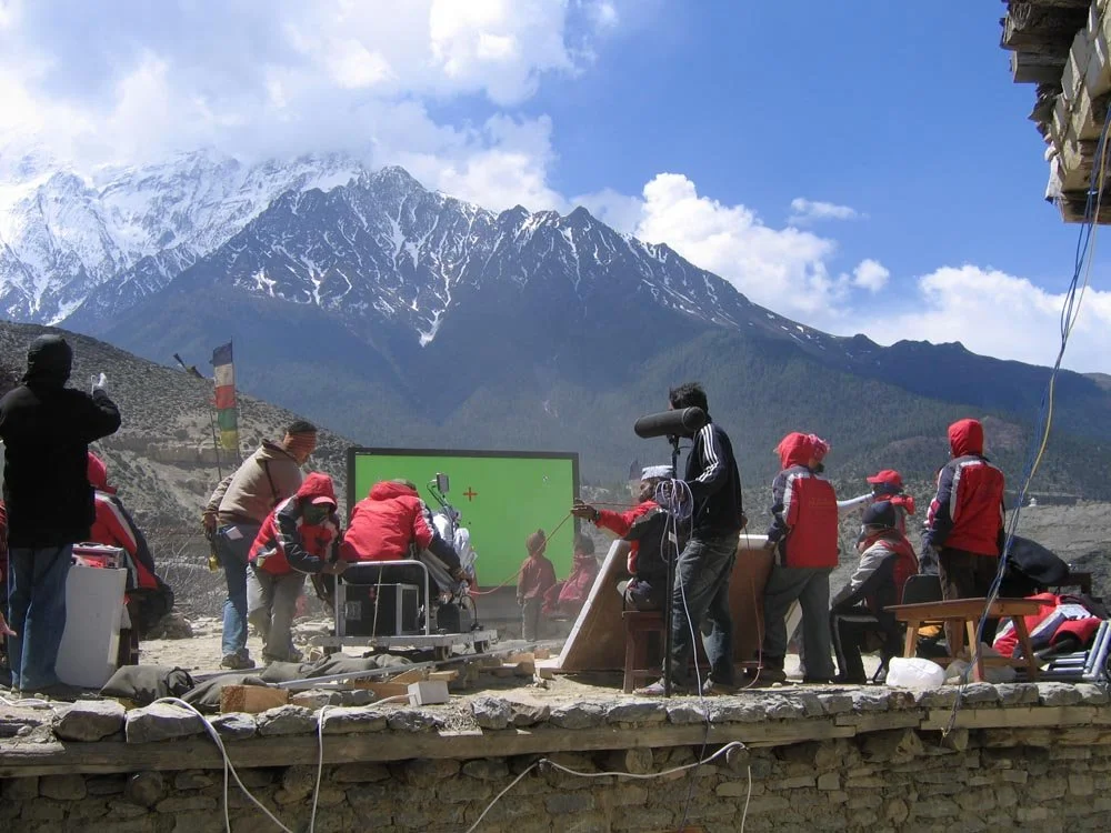 Flying the World’s Largest HDTV into the Himalayas – Panasonic in Nepal