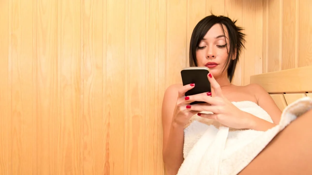 Can You Bring Your Phone Into A Sauna?