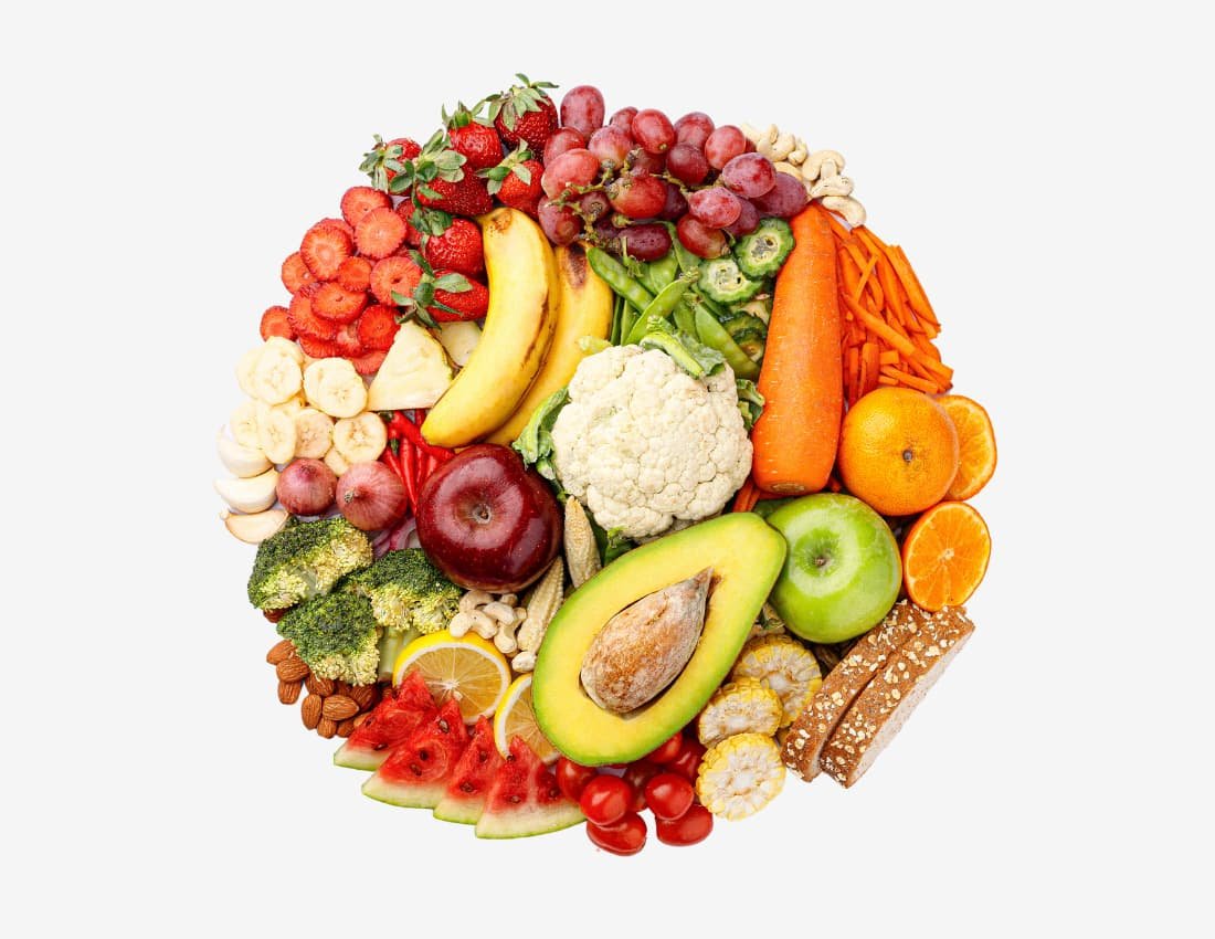 https://images.squarespace-cdn.com/content/v1/62069ebae797fa553d4f896f/920d3a22-8a24-4f5e-9863-d40f8f4697e7/Whole-Fruits-Vegetables-versus-Greens-Powder.jpg