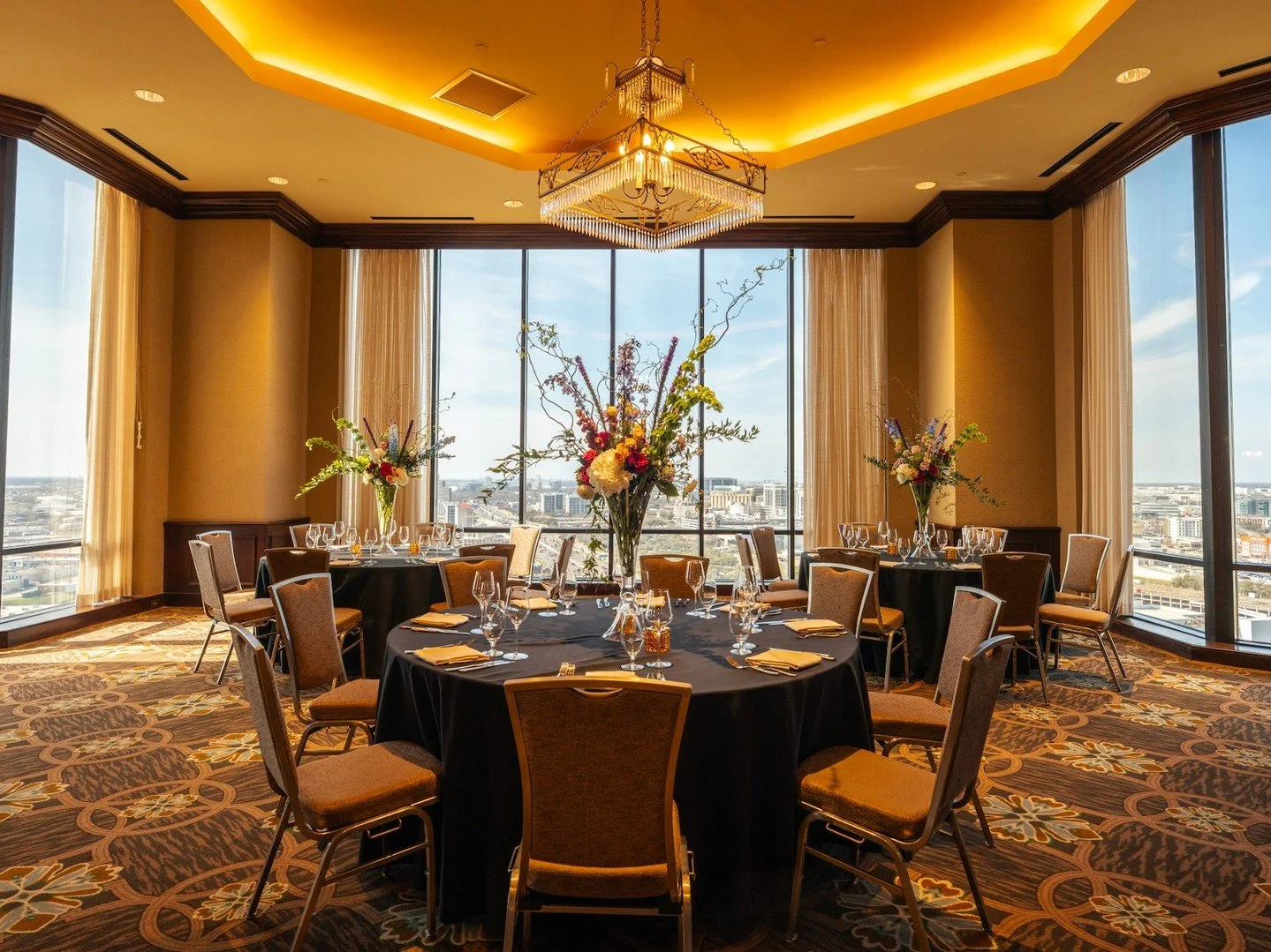 A space that makes the invitation easy to accept✨

Book your next gathering with us at the link in our bio.