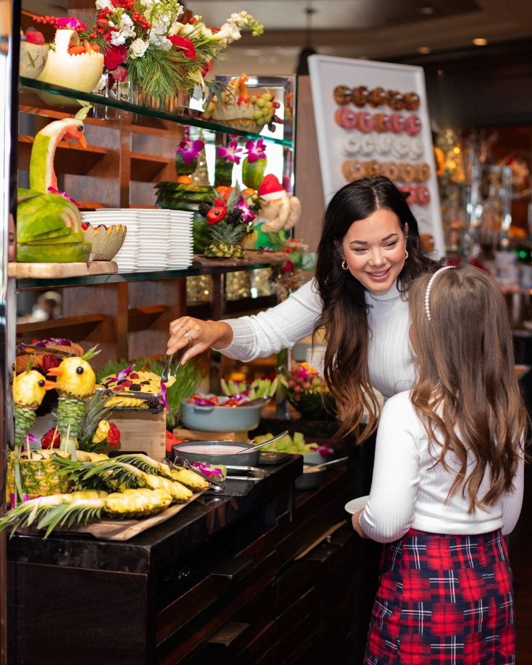Fresh, bright, and made for her. 🍓

Celebrate Mother&rsquo;s Day at SĒR Steak + Spirits with skyline views, chef-crafted brunch favorites, carving stations, pastries, and cocktails worth lingering over.

Sunday, May 10 | 9 AM&ndash;2 PM
$95 per adul