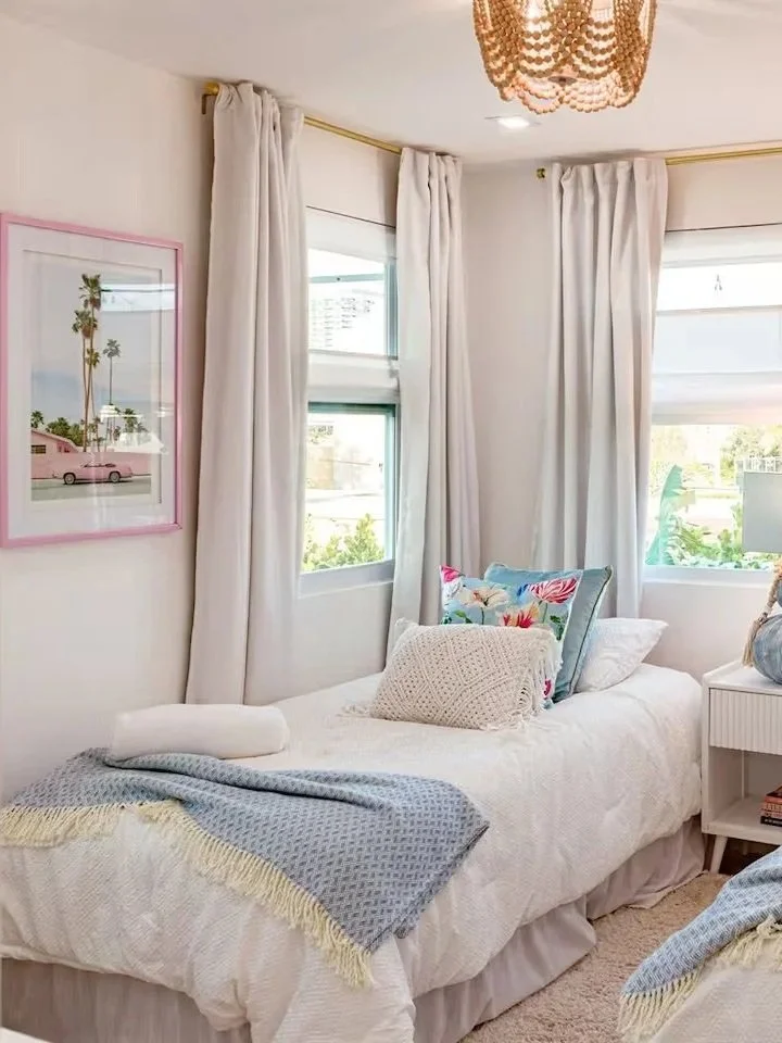 37abb1bf-2dee-4421-9c57-bb2e1231c974.jpg (Copy)