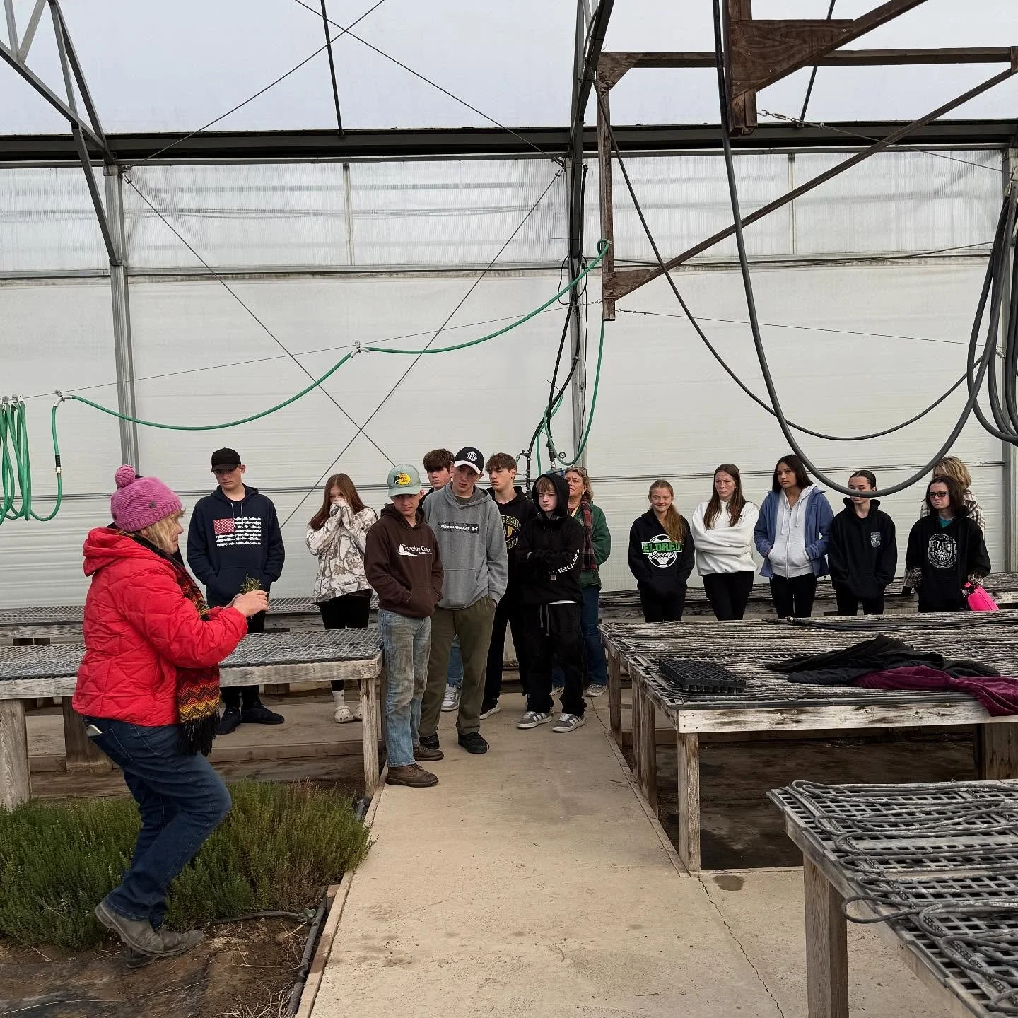 We had such a wonderful morning with the 9th graders from Eldred Central School @ecs.yearbook 
❄️A frosty farm tour followed by warm soup and tasty kale salad that the students helped prepare! 
👏🏼Thank you to @galvinbliefernich and her amazing stud