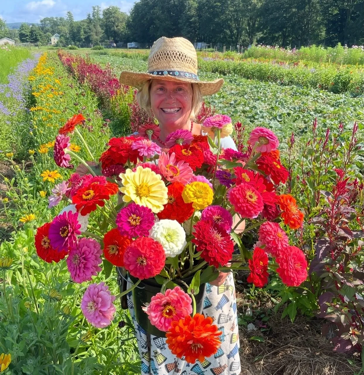 🥳Happiest Birthday Tannis! @tanniskowalchuk You are a light in so many people&rsquo;s lives! Have a fantastic day!