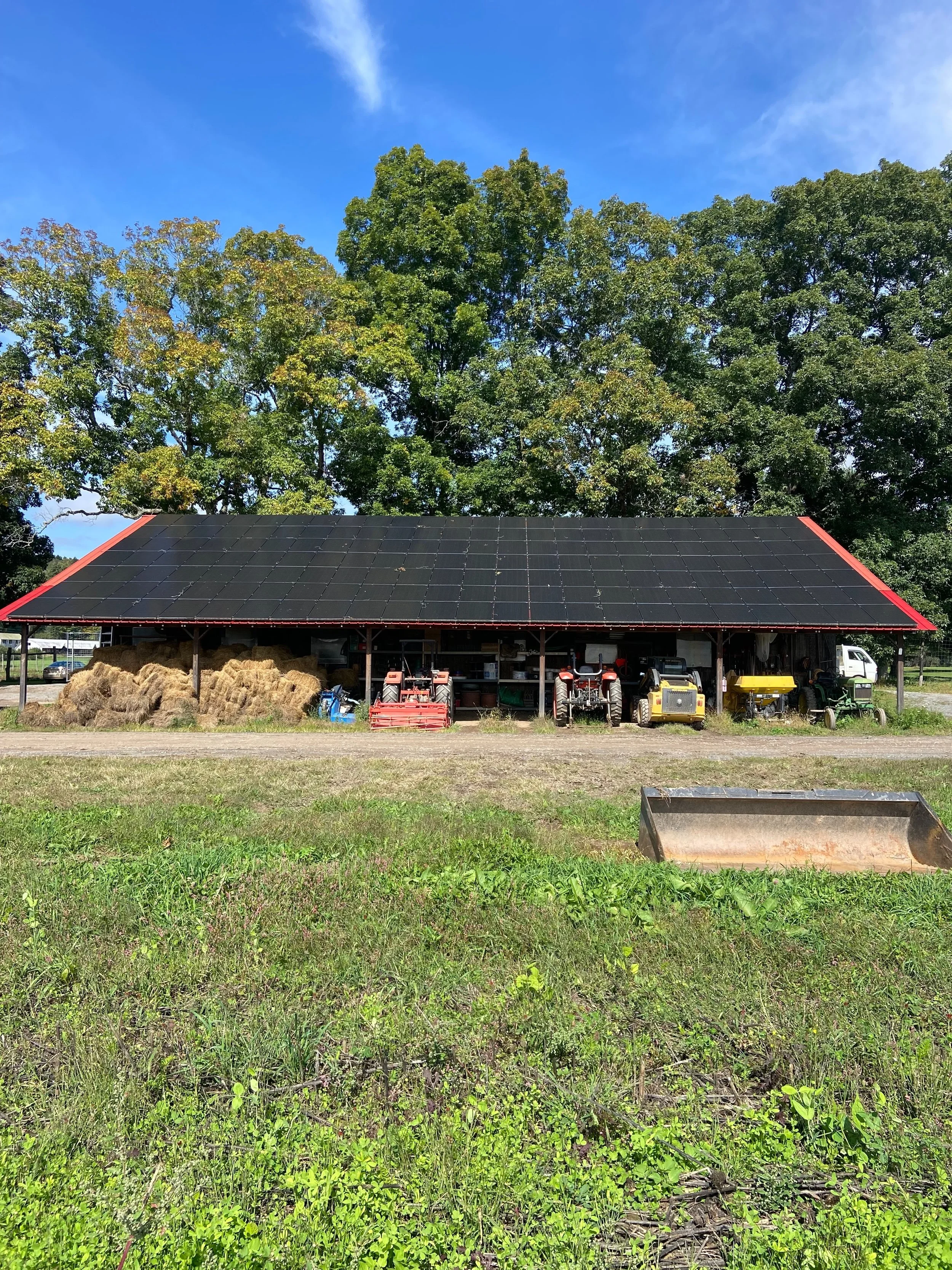 Farm Arts Collective and @willowwisporganicfarm Farm in collaboration with @seedsofnepa and @dcs.communityaction is hosting a great afternoon of learning about home and business SOLAR ENERGY. 
🌻On Sunday October 4th, 2PM - 4PM we will be participati