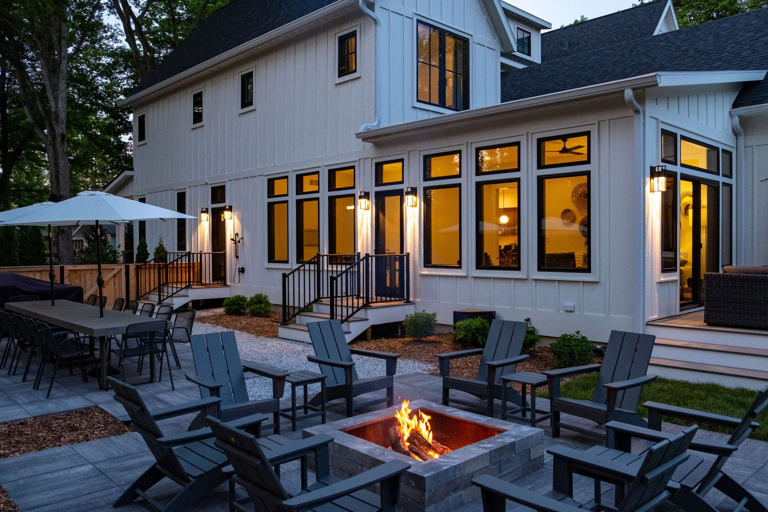 Luxury Homes with Pool and Perfect for Entertaining in Western Springs IL 2.jpg