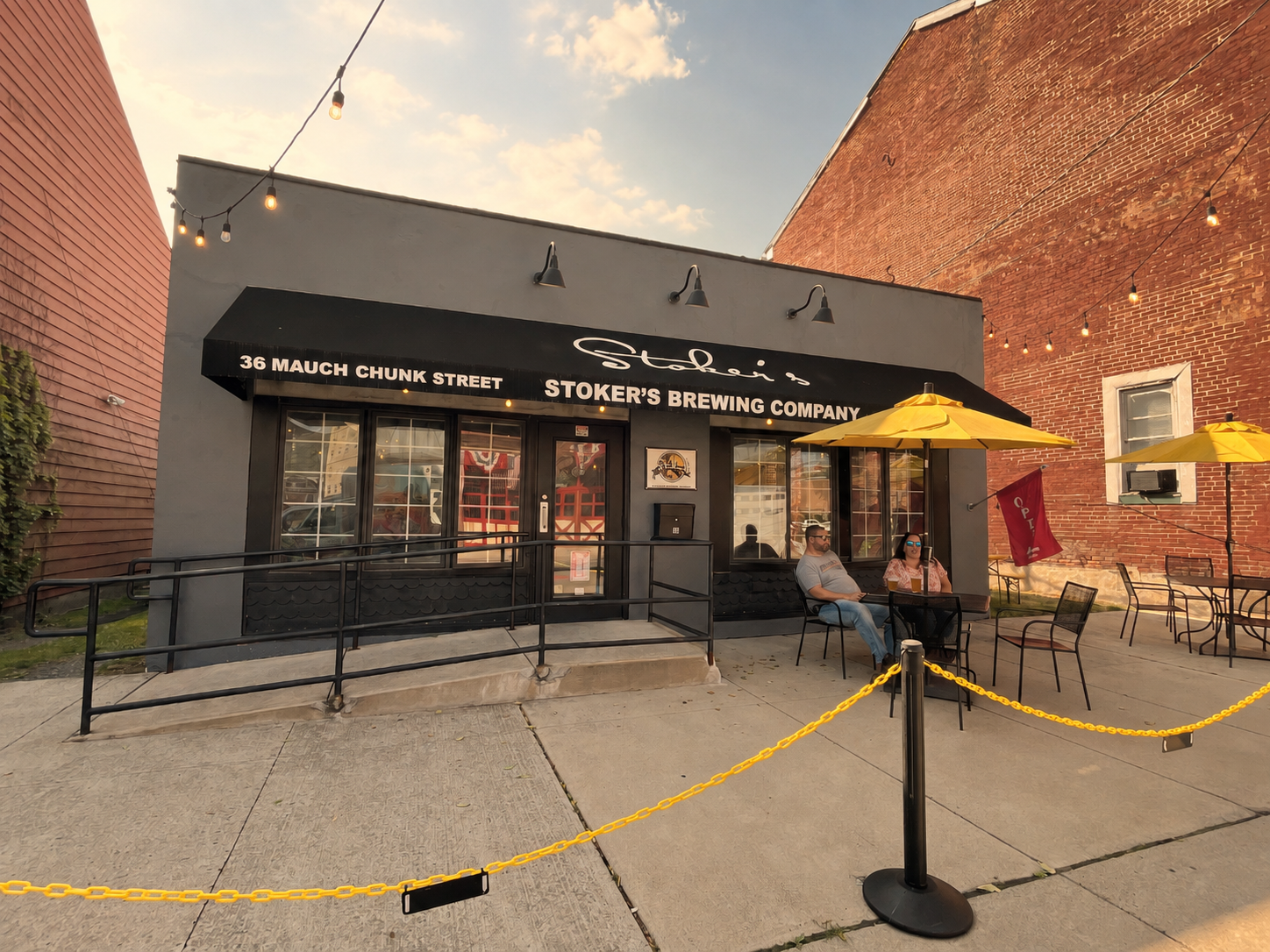 Stoker's Brewing Company exterior