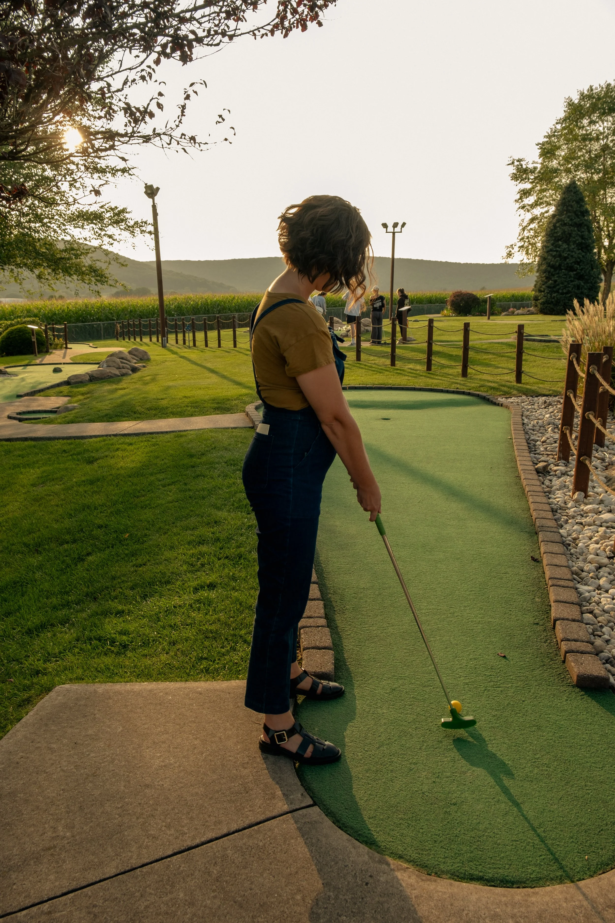Playing mini-golf at Heisler's Creamery