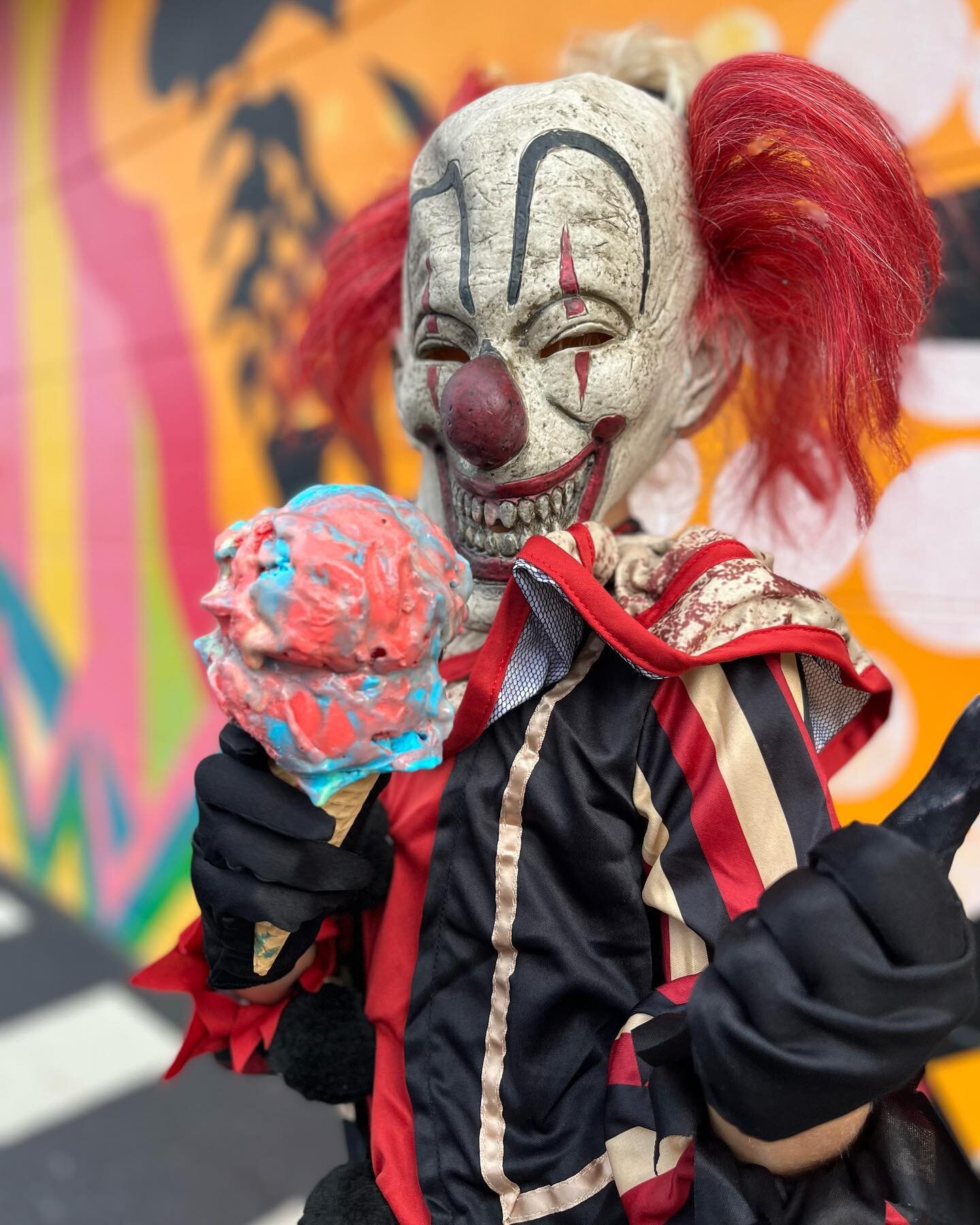 🍦 FREAKY FRIDAY! 🪦 🤡 ⚰️

 🤡 HAVE A WICKED WEEKEND 🤡

🍦 🐈&zwj;⬛ 🔪 🎃 ⚰️ 🩸 💀 🕸 🪱 🔮

#treasureislandflorida #treasureisland #florida #indianrocksbeach #stpetebeach #madeirabeach #clearwaterbeach #icecream #wafflecone #bananasplit #sprinkles