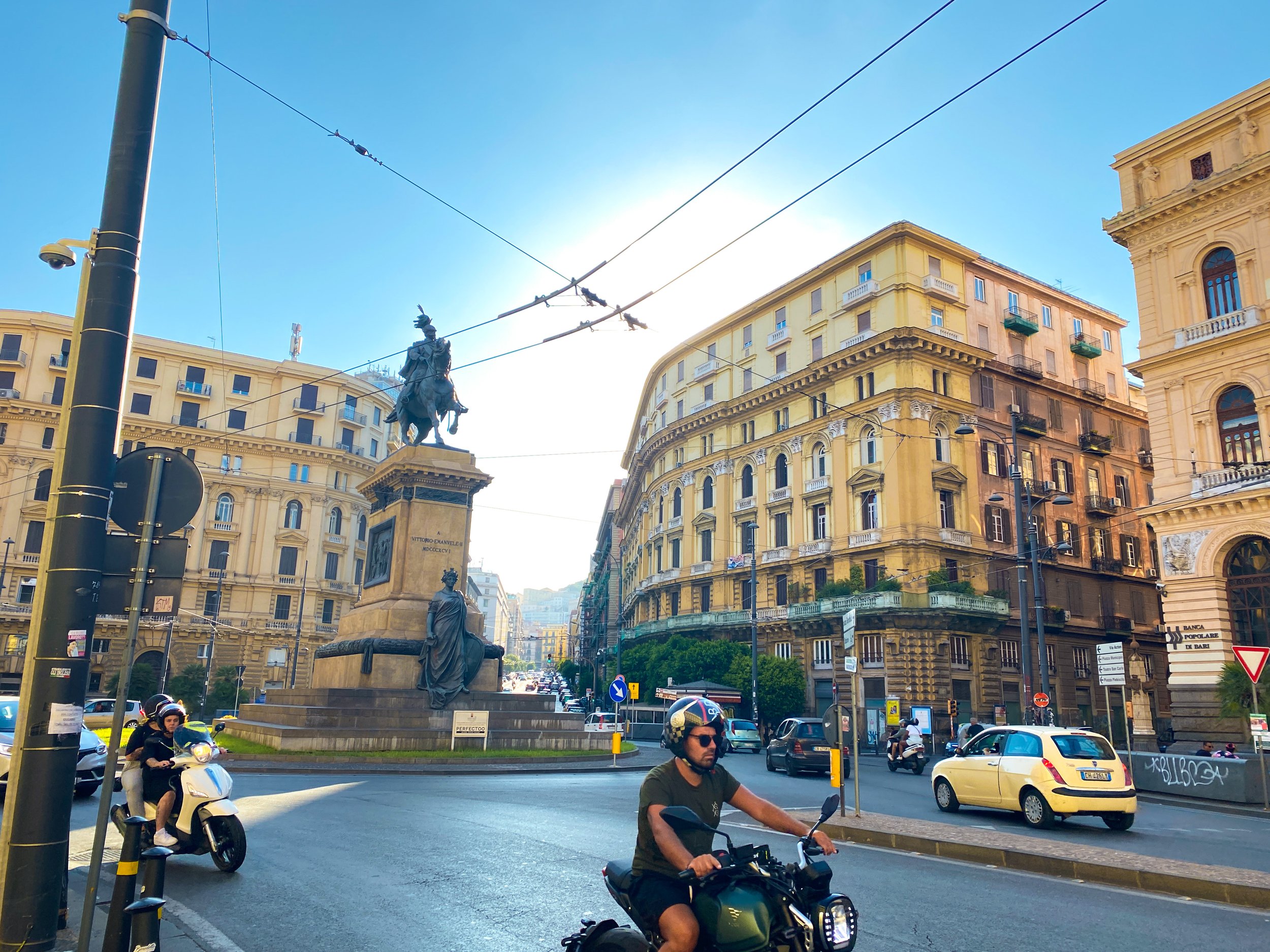Napoli piazza 