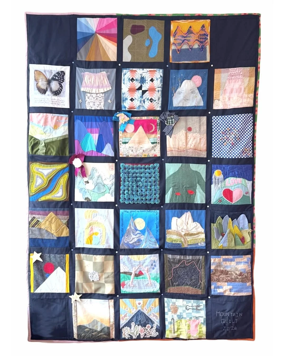 𝔞 𝔪𝔬𝔲𝔫𝔱𝔞𝔦𝔫 𝔬𝔣 𝑀𝒪𝒰𝒩𝒯𝒜𝐼𝒩𝒮 🏔️

𝘛𝘩𝘦 @100percentsilkshop 𝘢𝘯𝘯𝘶𝘢𝘭 𝘤𝘰𝘮𝘮𝘶𝘯𝘪𝘵𝘺 𝘲𝘶𝘪𝘭𝘵𝘪𝘯𝘨 𝘱𝘳𝘰𝘫𝘦𝘤𝘵.  𝘛𝘩𝘪𝘴 𝘸𝘪𝘭𝘭 𝘣𝘦 𝘳𝘢𝘧𝘧𝘭𝘦𝘥 𝘰𝘧𝘧 𝘧𝘰𝘳 𝘤𝘩𝘢𝘳𝘪𝘵𝘺 𝘰𝘯 𝘈𝘱𝘳𝘪𝘭 22𝘯𝘥.  𝘛𝘪𝘤𝘬𝘦𝘵𝘴 ?