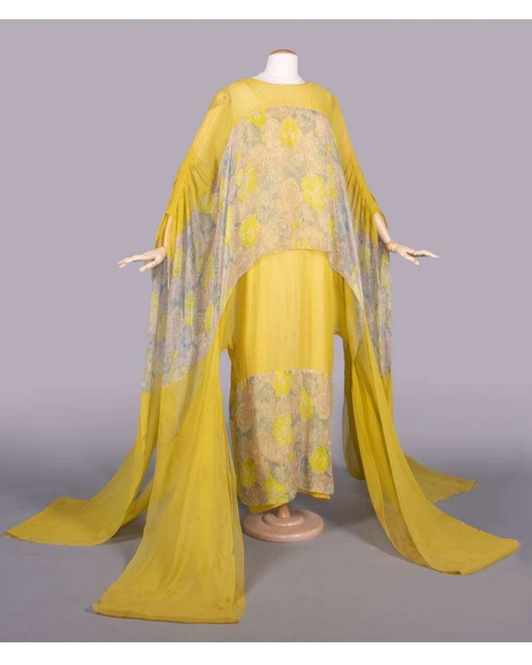 𝒱𝒾𝓃𝓉𝒶𝑔𝑒 𝓈𝒾𝓁𝒽𝑜𝓊𝑒𝓉𝓉𝑒𝓈 𝐼&rsquo;𝓂 𝒾𝓃𝓈𝓅𝒾𝓇𝑒𝒹 𝒷𝓎 ✒︎ 𝘢𝘯𝘥 𝘴𝘰𝘮𝘦 𝘵𝘩𝘰𝘶𝘨𝘩𝘵𝘴 𝘢𝘧𝘵𝘦𝘳 𝘥𝘰𝘪𝘯𝘨 𝘢 𝘭𝘪𝘵𝘵𝘭𝘦 𝘷𝘪𝘴𝘶𝘢𝘭 𝘳𝘦𝘴𝘦𝘢𝘳𝘤𝘩 𝘧𝘰𝘳 𝘢𝘯 𝘶𝘱𝘤𝘰𝘮𝘪𝘯𝘨 𝘱𝘳𝘰𝘫𝘦𝘤𝘵&hellip;.

🦢𝘍𝘢𝘴𝘩𝘪𝘰𝘯 𝘪?