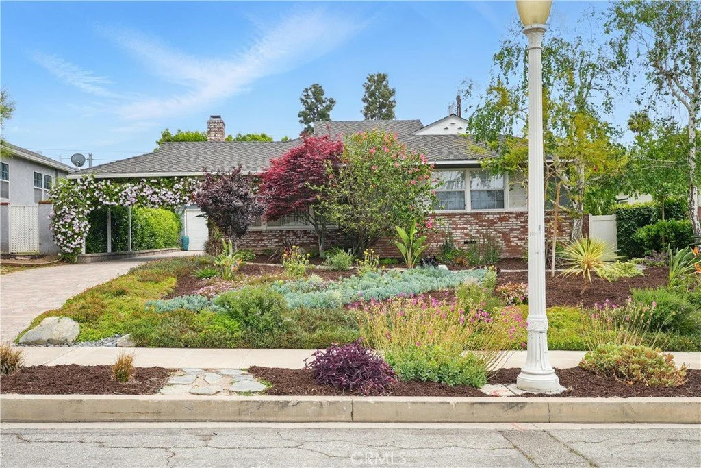 Burbank, CA / $1,400,000 / 3 BD, 2 BA / 1,722 SF