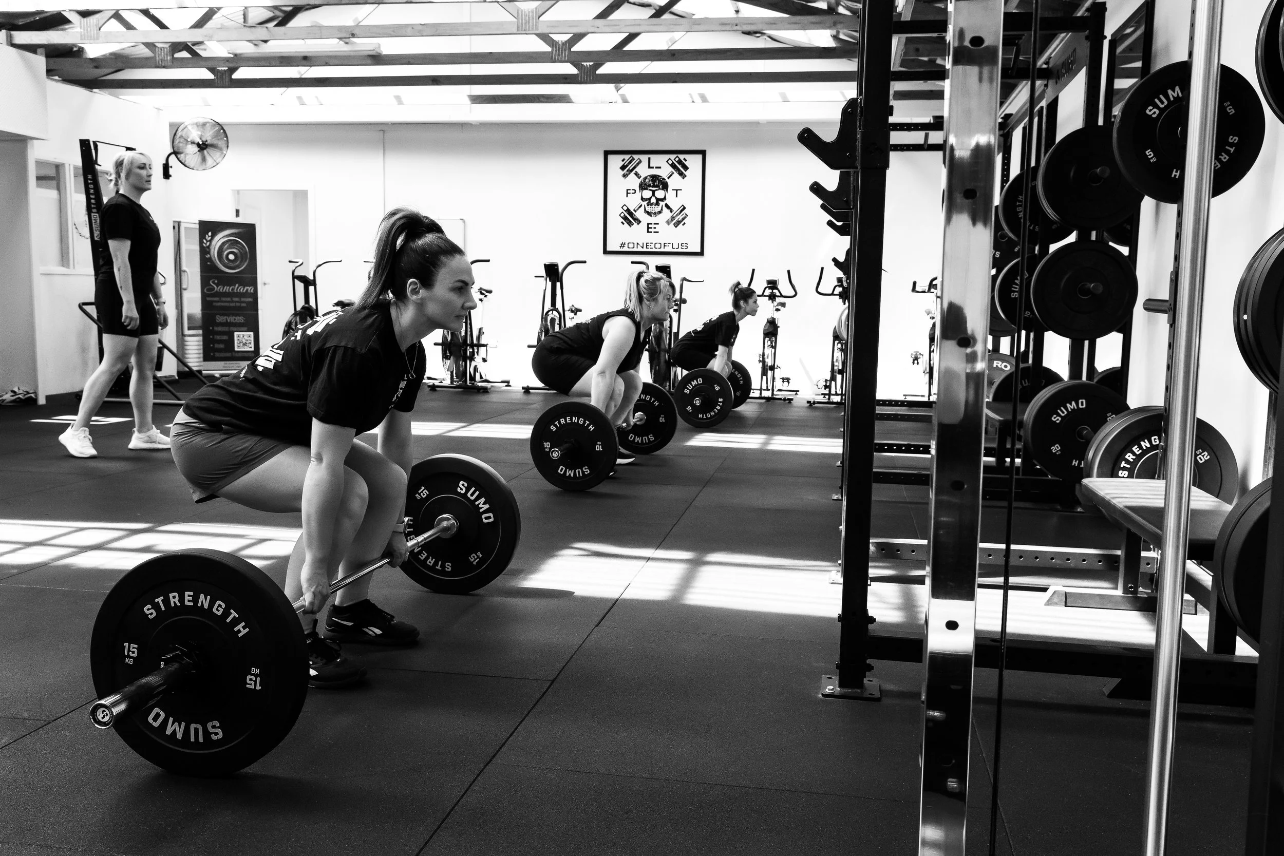 bootcamp, fitness, katoomba, blue mountains, friends, katoomba north public school, outdoor fitness, personal training, pt, lept, strength training, fit, weights, barbell, buddy, friends