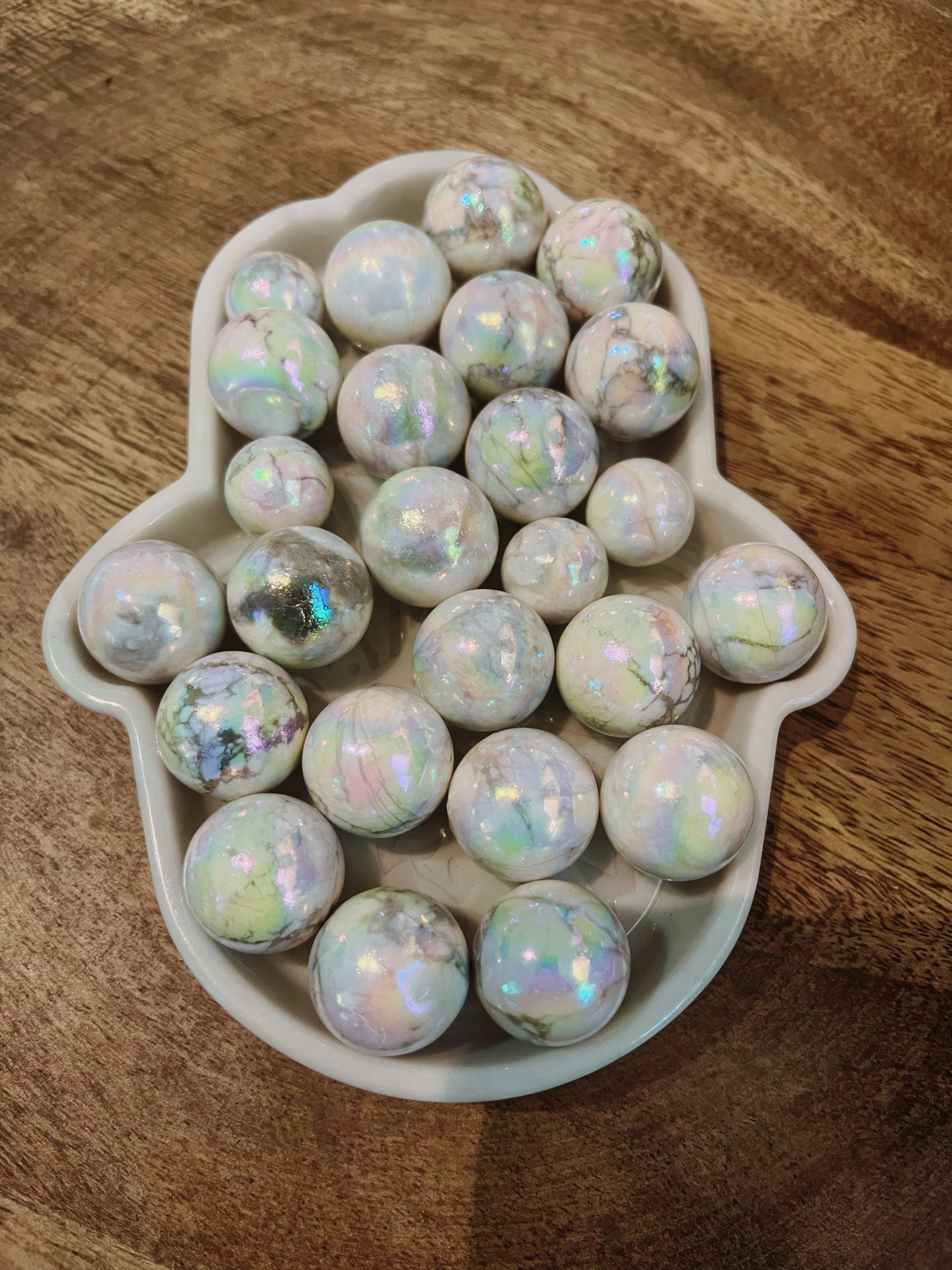 Aura Howlite Small Spheres