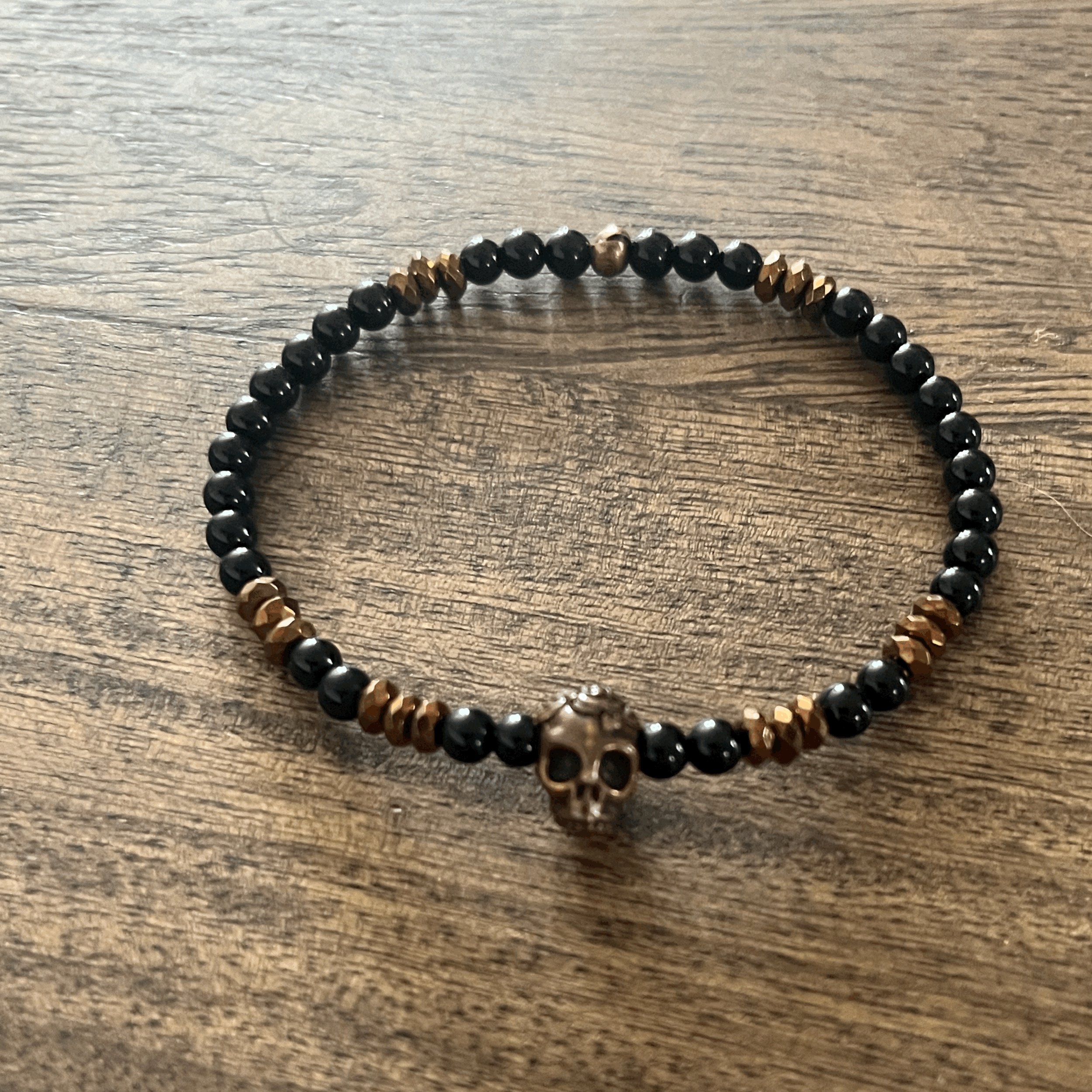 4mm Onyx and Hematite Skull Intentional