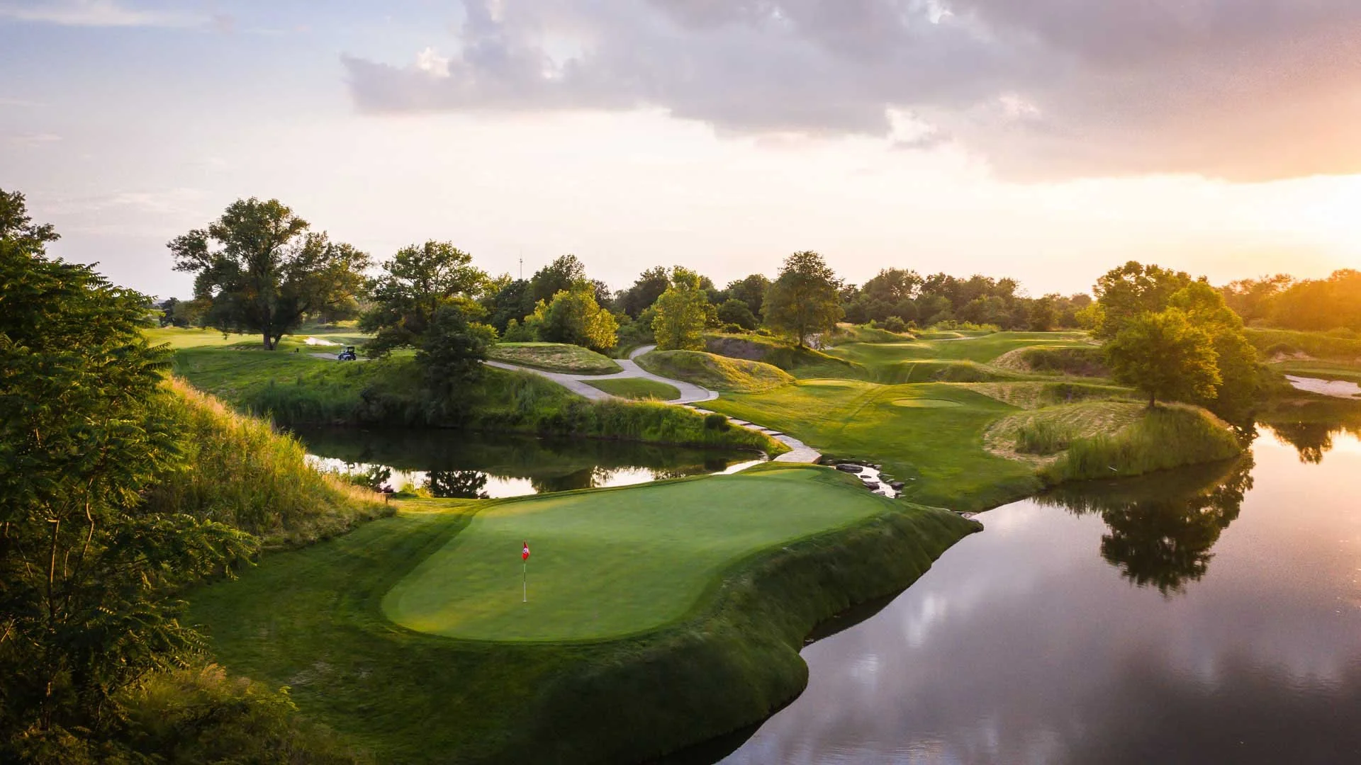 Victoria National.jpeg