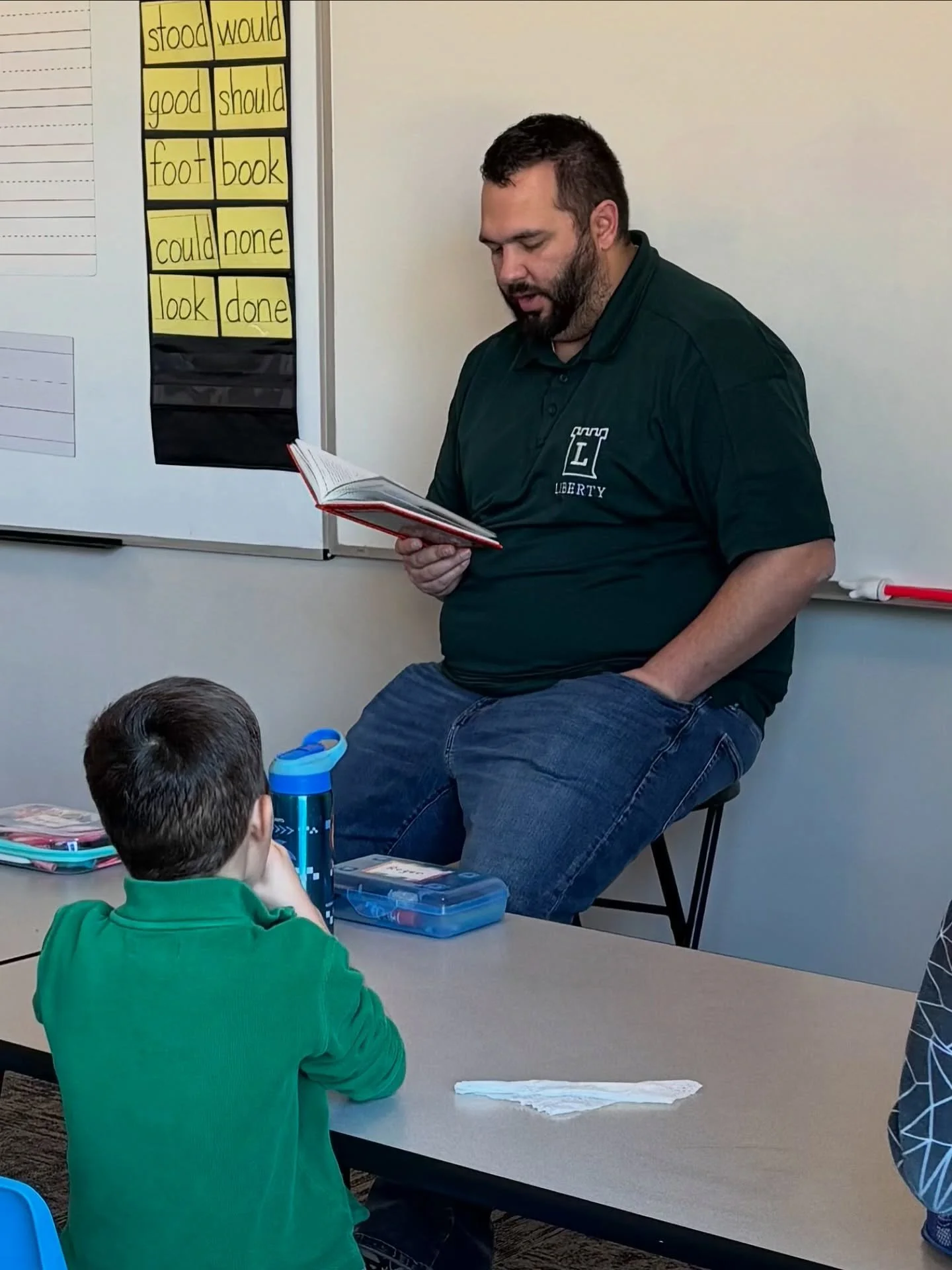 Board member Jason Kraft visited the classrooms this week! He encouraged the students and teachers, participated in PE, and read a Christmas story to the first grade class. We appreciate his leadership and thoughtful engagement.
