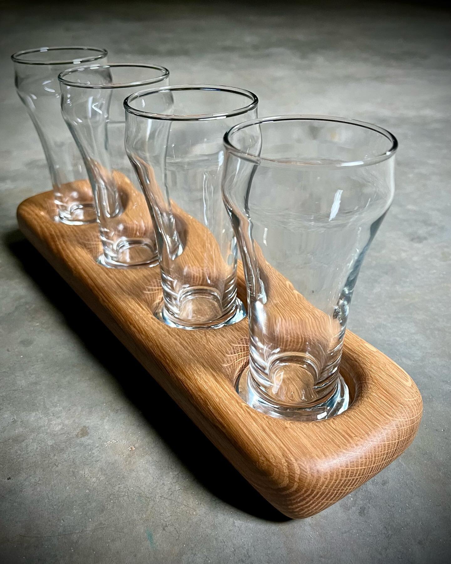 Simple #WhiteOak beer flight blocks. 

Show your friends that you&rsquo;re a bit of an aristocrat when it comes to sipping on short pours. Pinkies up! 

More and more products coming out of the shop every day as we get closer to the holidays. Pick up