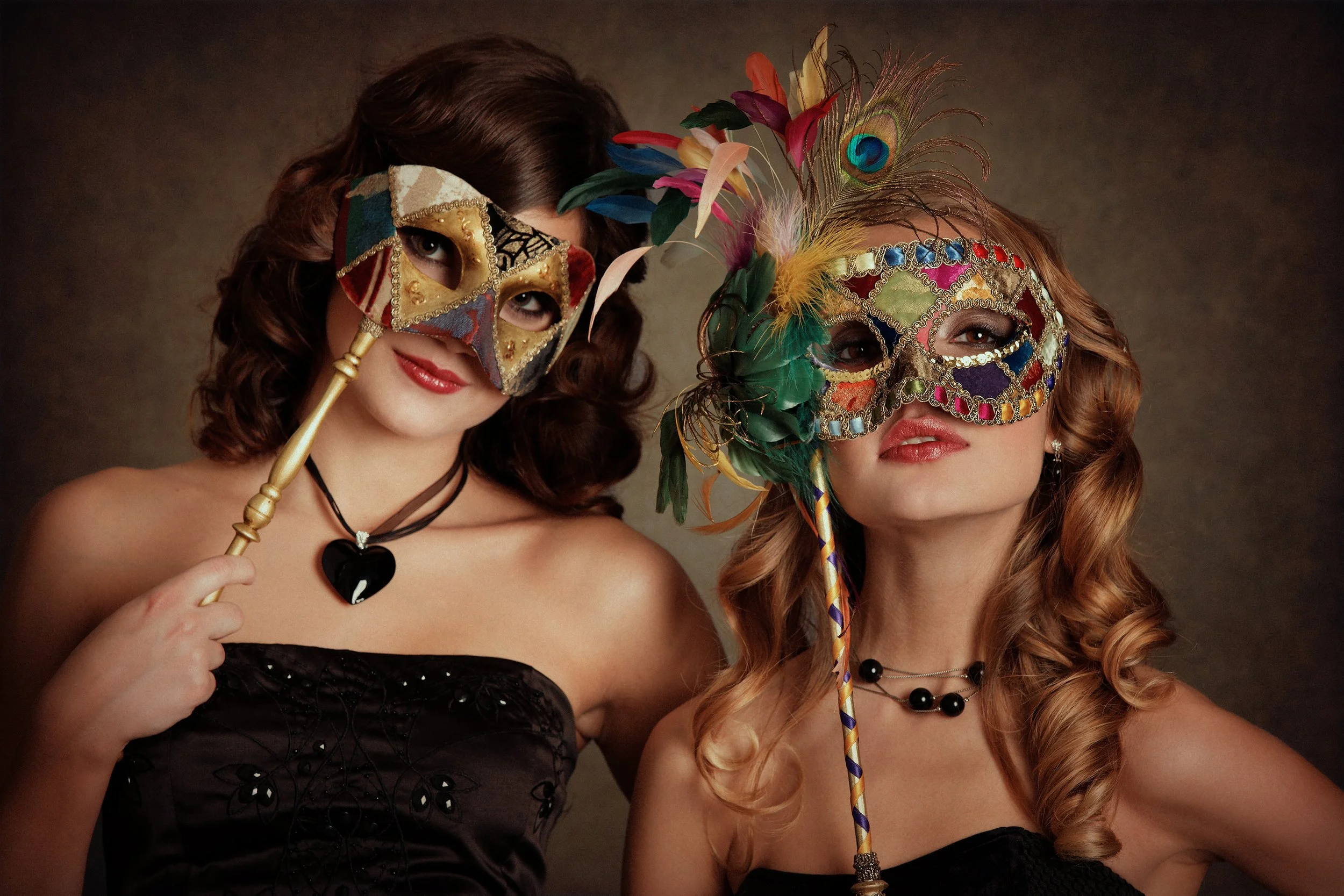 Cork and Barrel Masquerade Ball and Poker Night in Bend Oregon