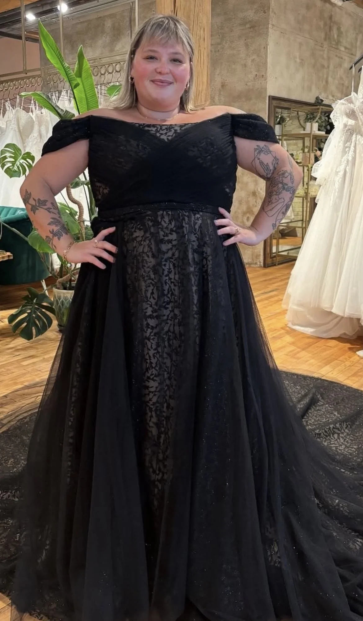 Ashley - Studio Levana