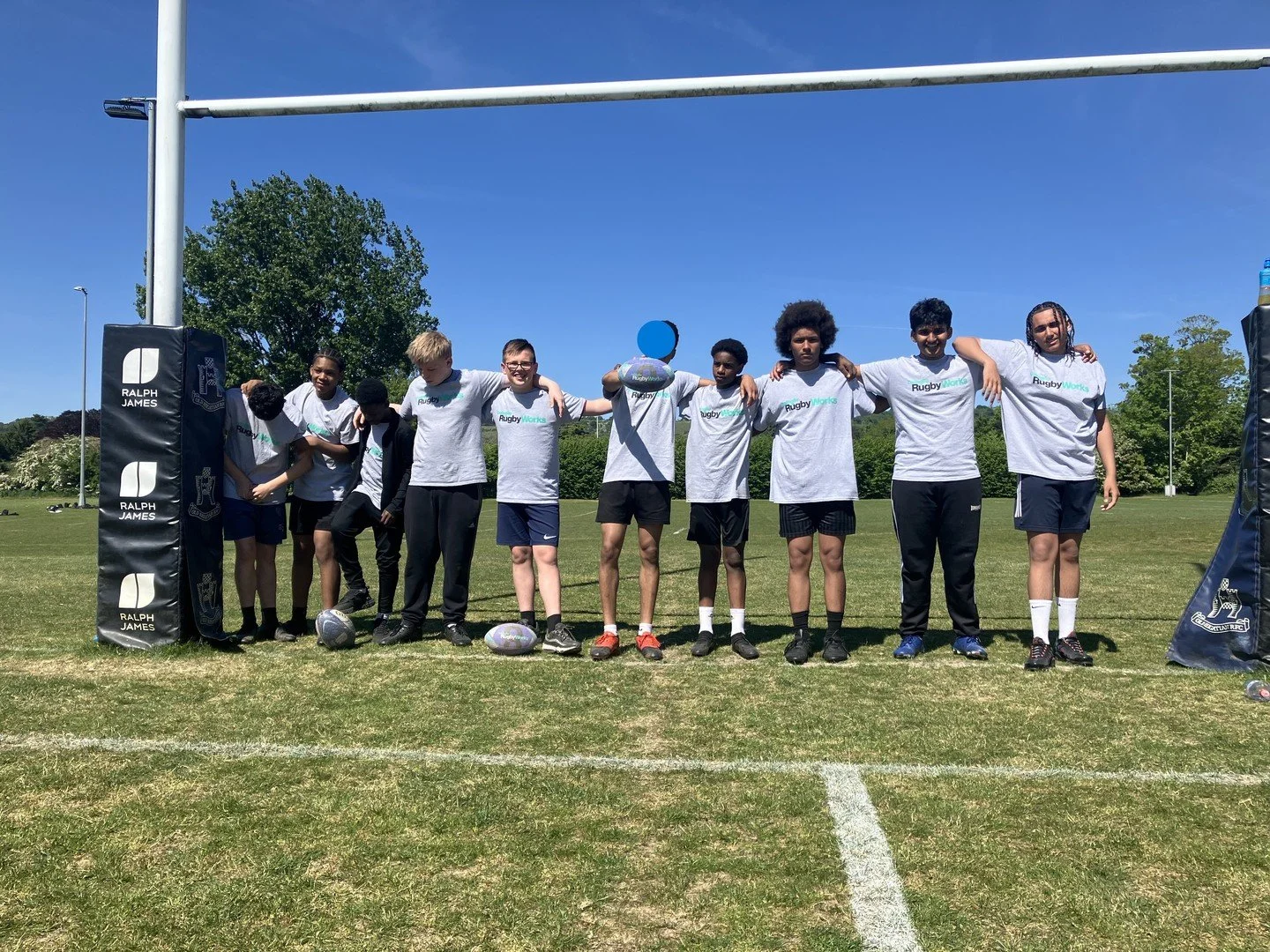 Proud moments all round today at the South East Schools Touch Championships! 🙌

Our London DRW Lions&mdash;11 brilliant students selected from schools across London&mdash;took on 18 schools in a fantastic day of rugby. The lads were up against some 