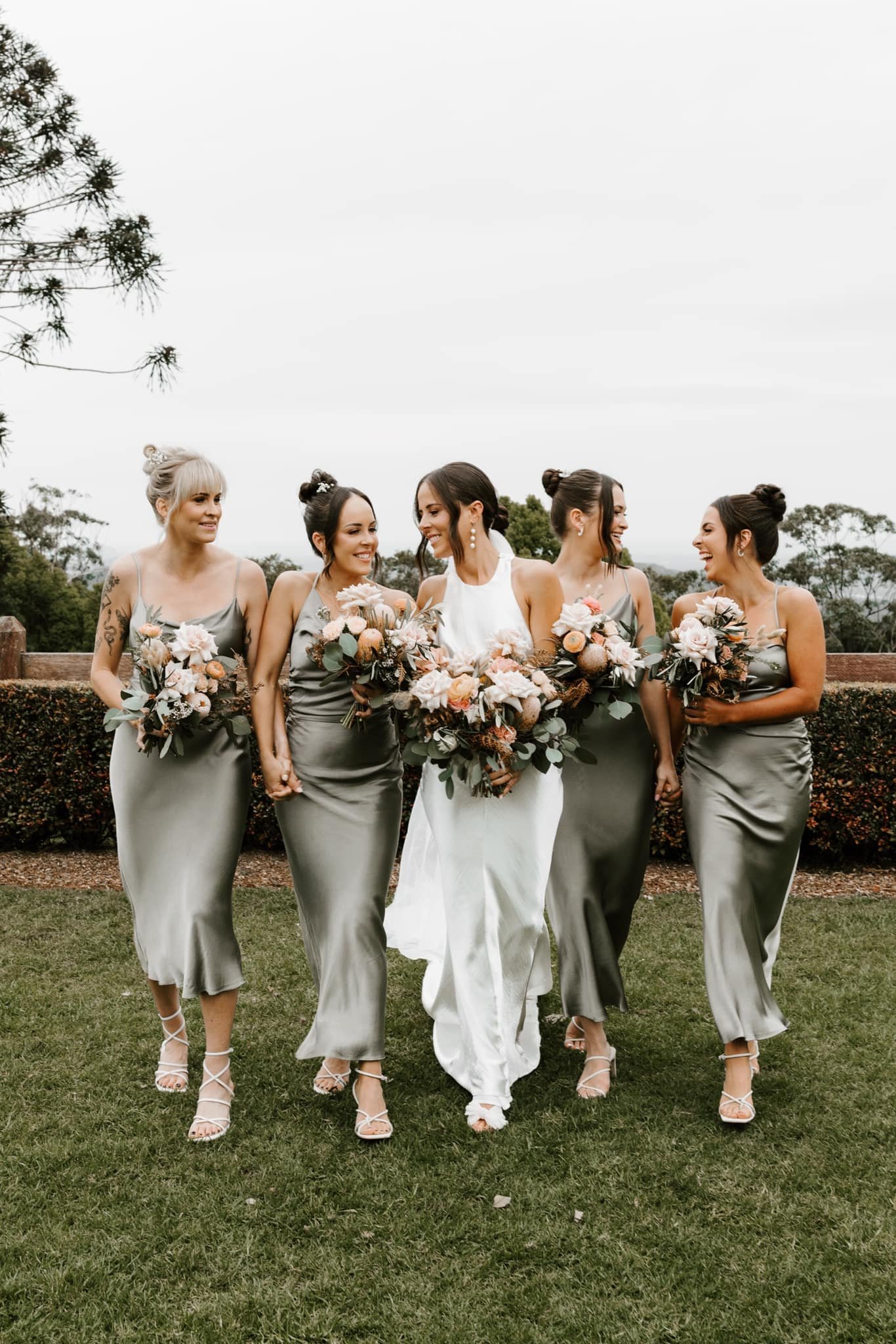 Bride with her bridesmaids 