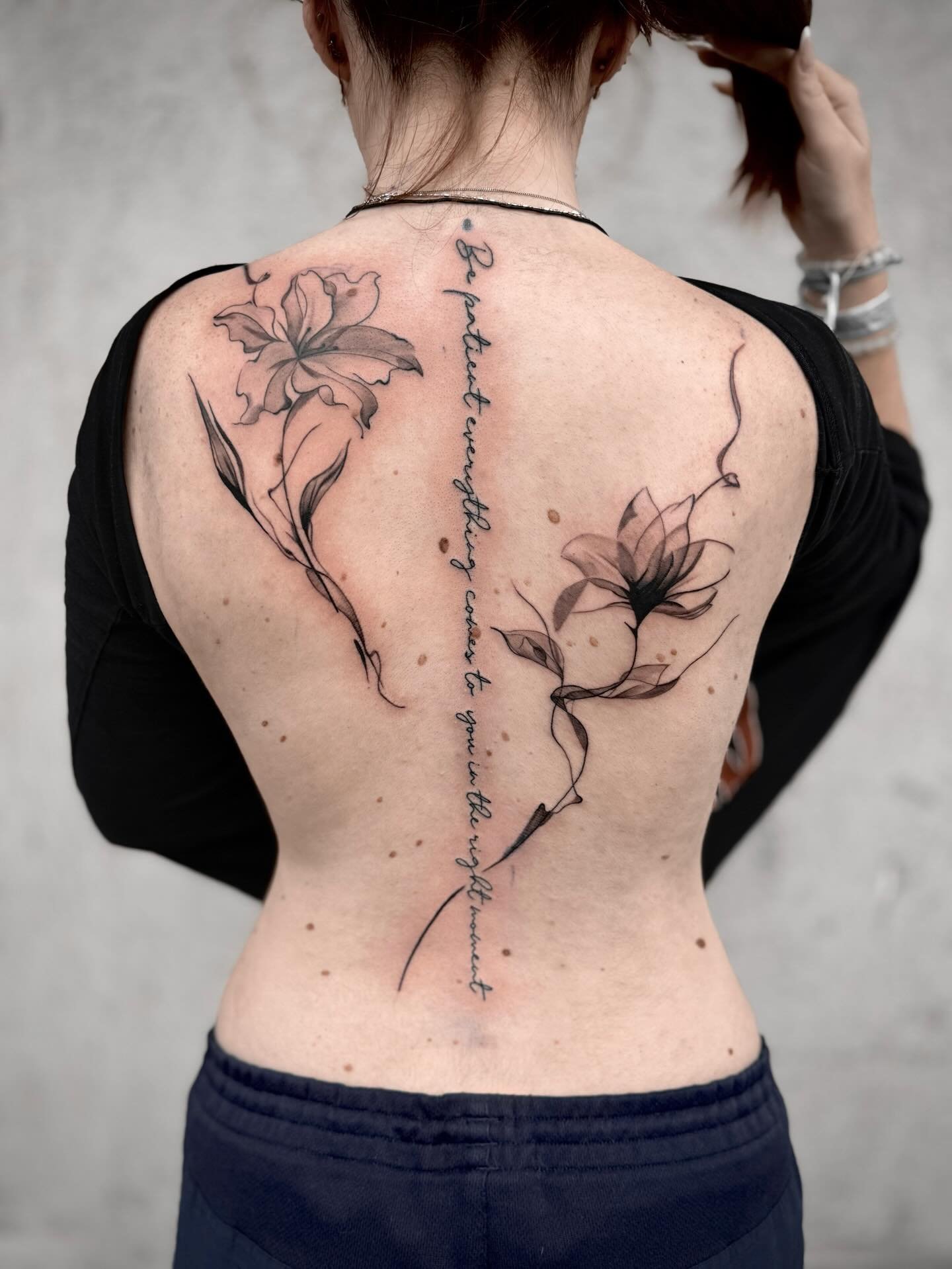 Be patient everything comes to you in the right moment
.
.
.
#flowertattoo #floraltattoo #fineline