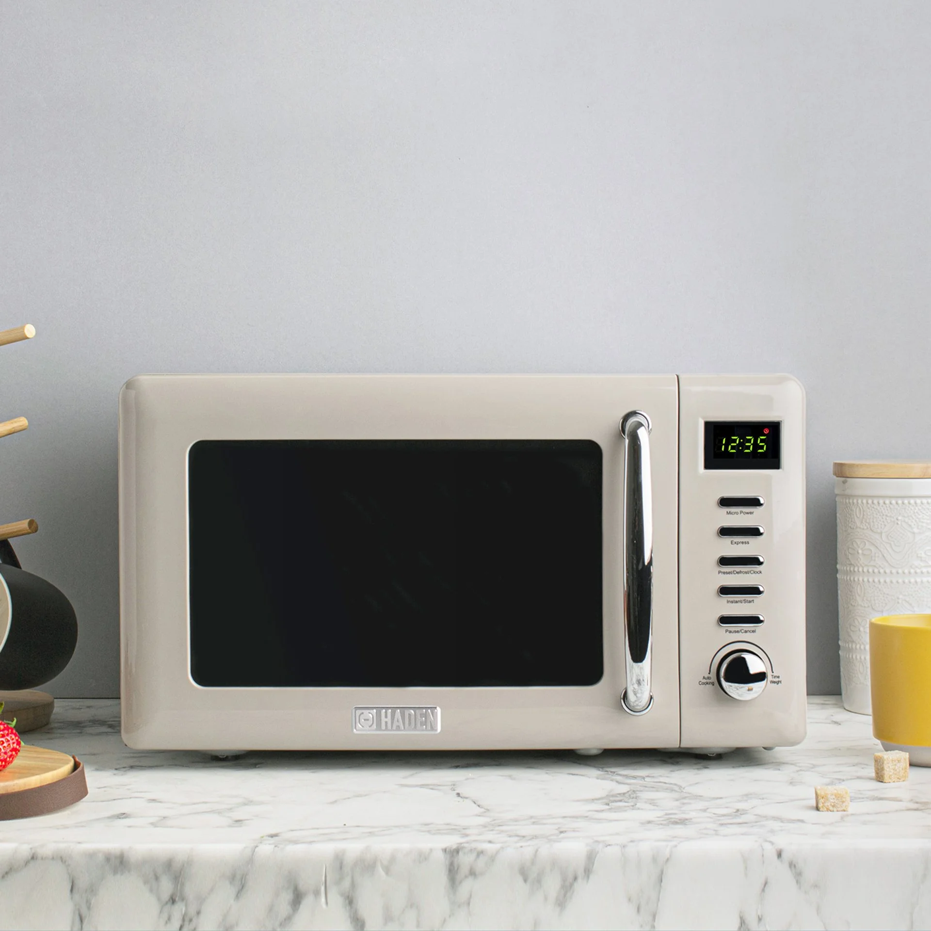 Retro Microwave in Putty — Haden Canada