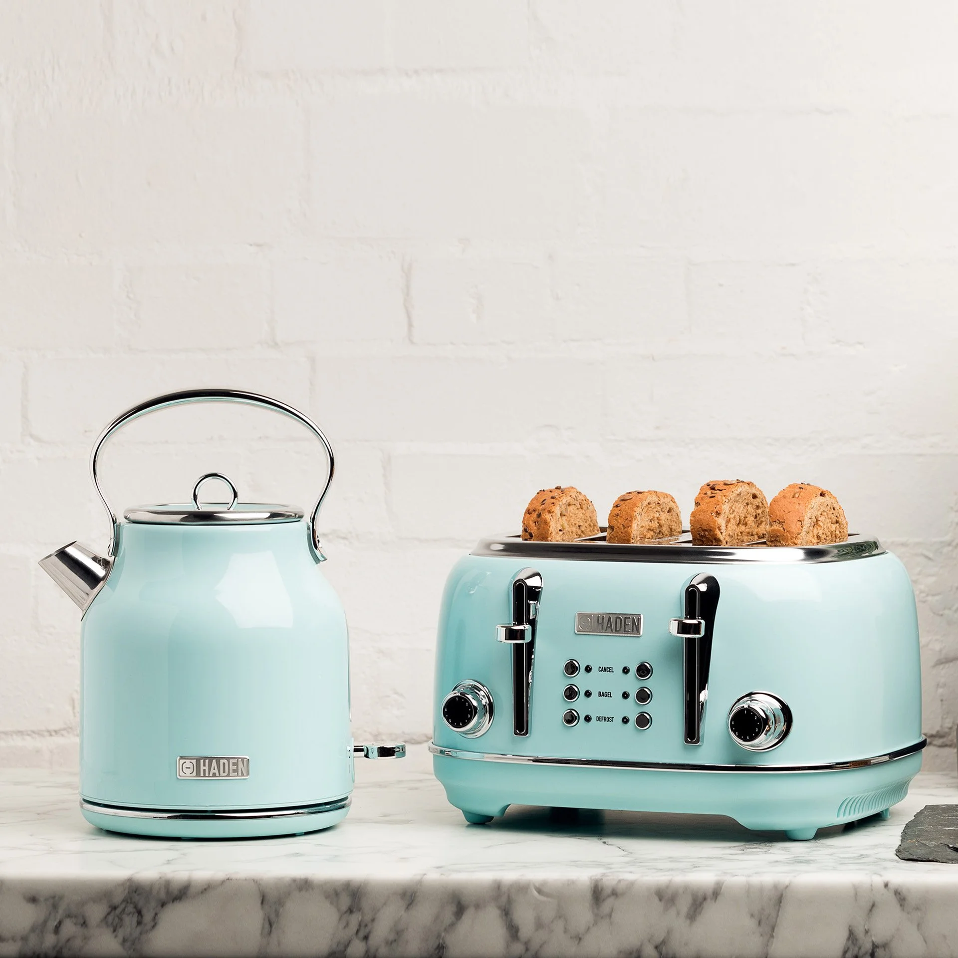 Margate Electric Kettle Poodle and Blonde — Haden Canada