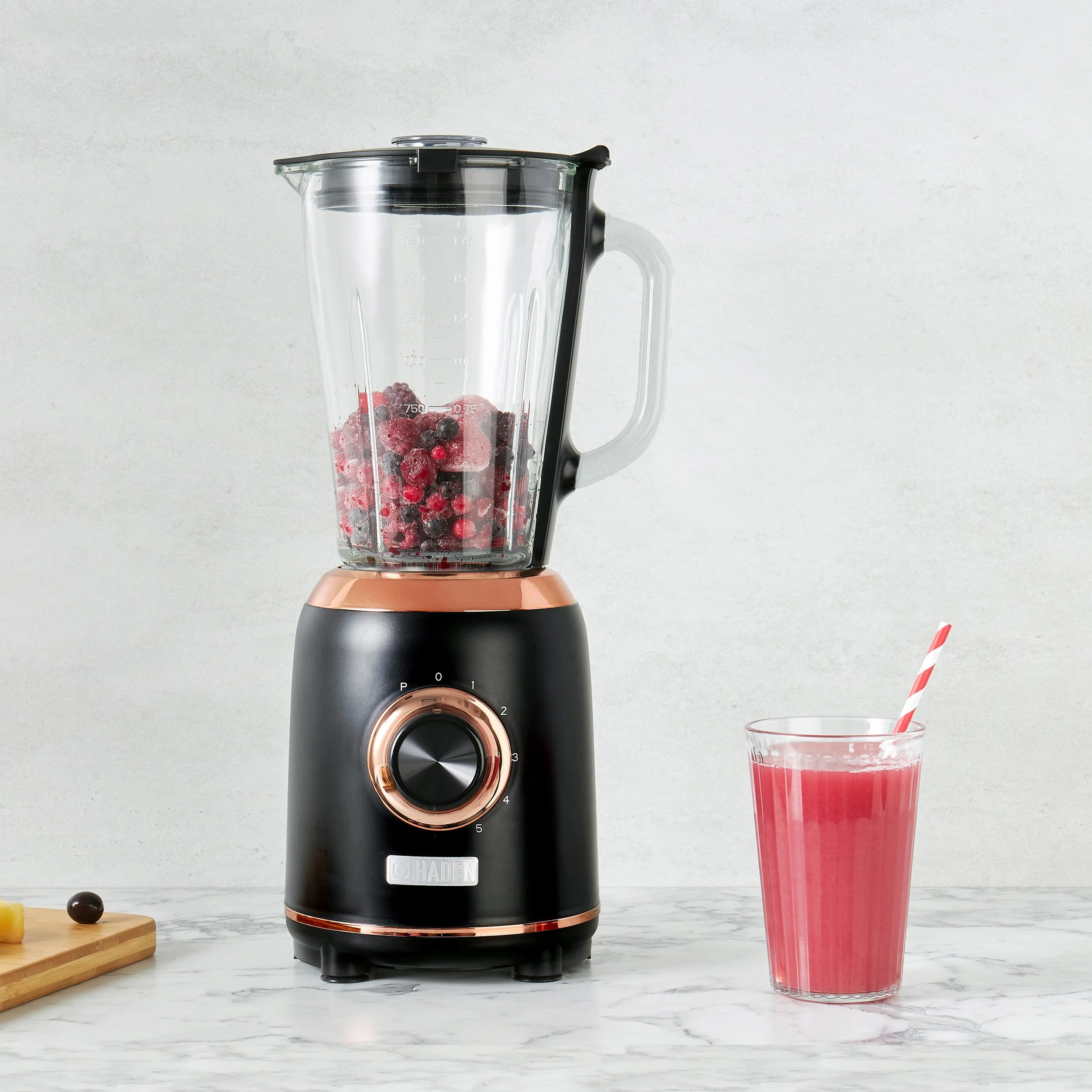 Heritage Retro Blender with Glass Jar Ivory — Haden Canada
