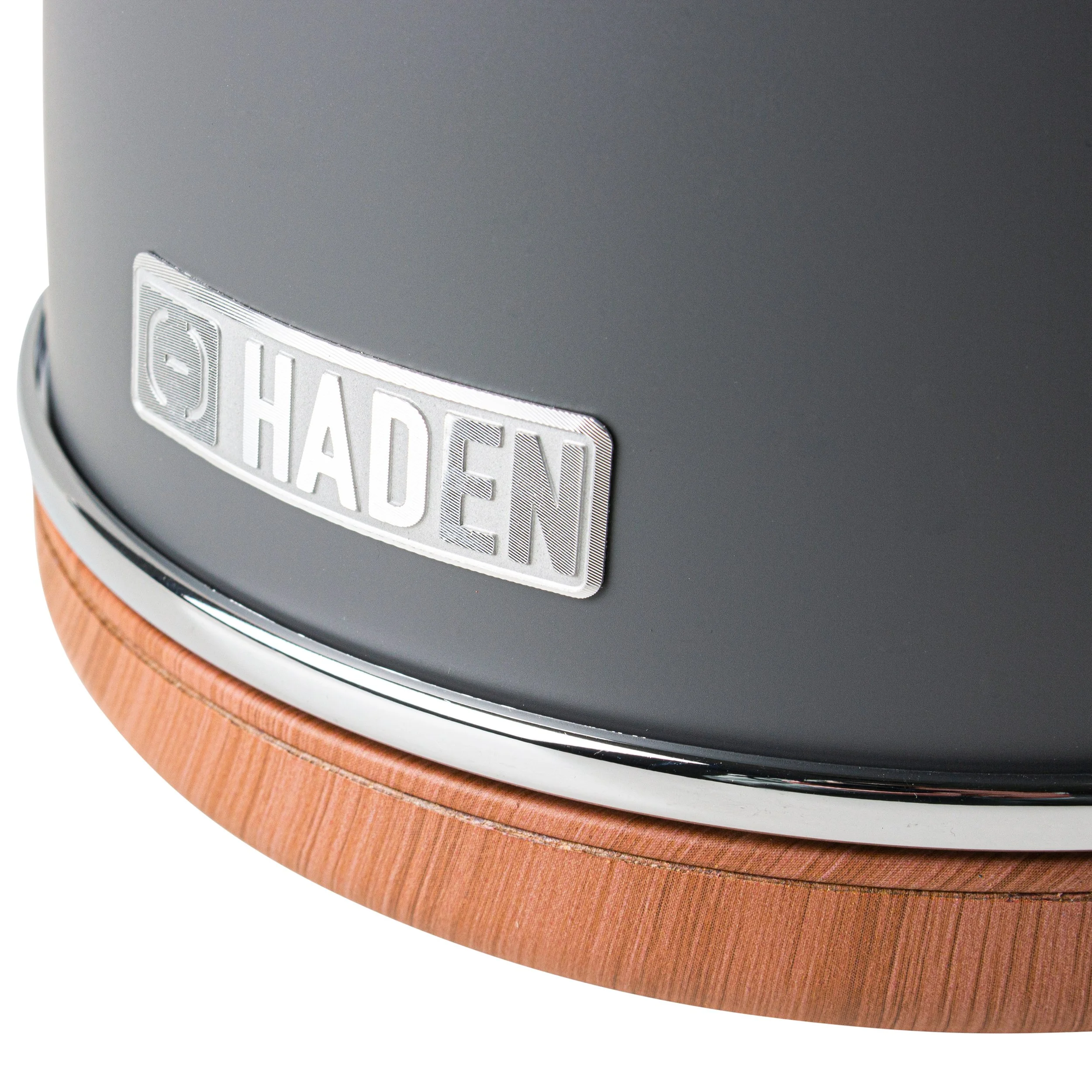76022 Dorchester Kettle detail4.jpg