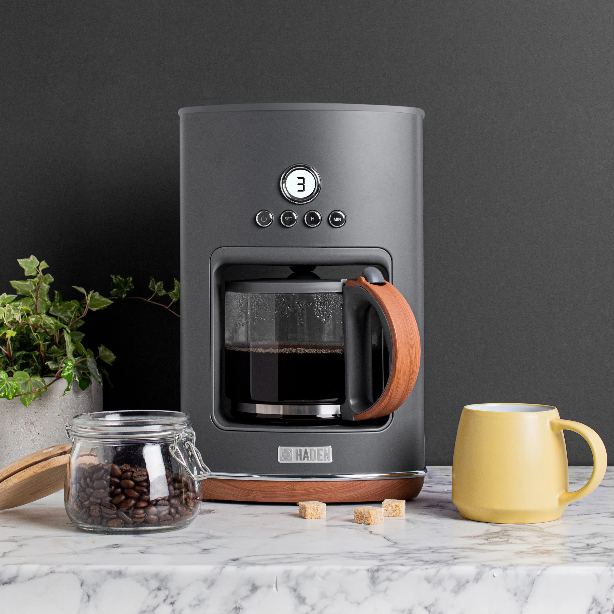 76068 Dorchester Coffee RS1a.jpg